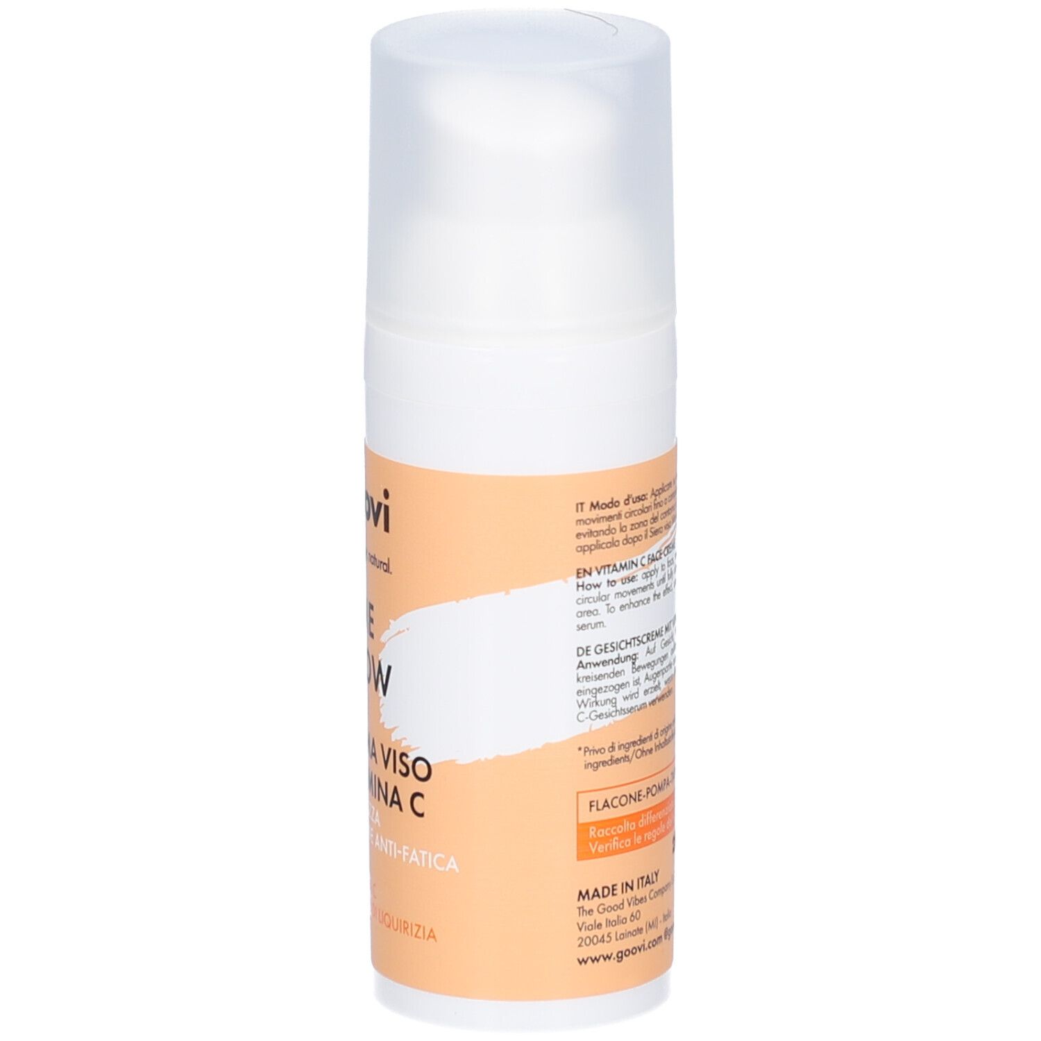 Flacon blanc avec pompe doseuse. Étiquette avec nom du produit et ingrédients. Goovi C ME GLOW.