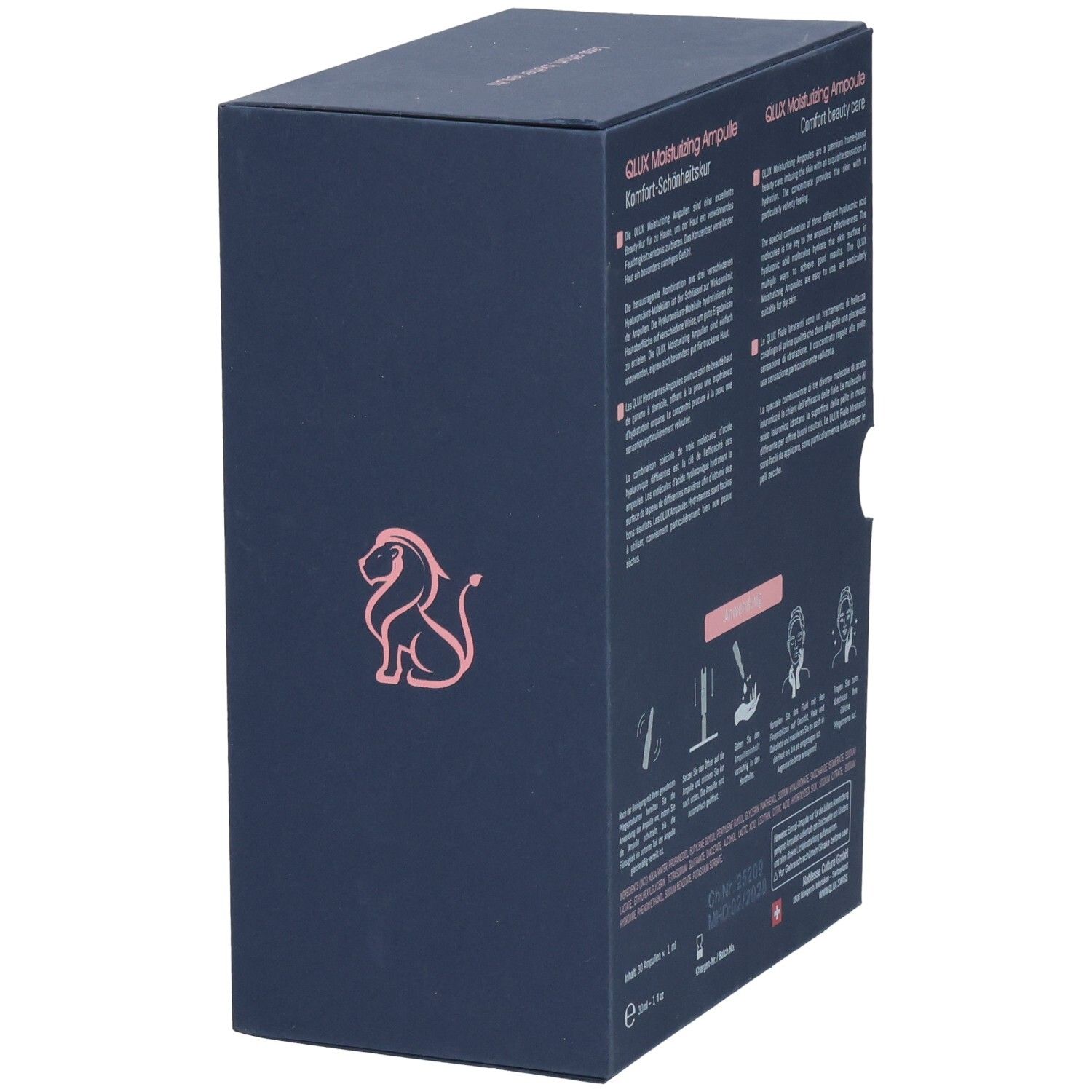Côté de la boîte avec texte et logo. Texte: QLUX Moisturizing Ampulle, Komfort-Schönheitskur. Croix suisse. Image d'un lion.
