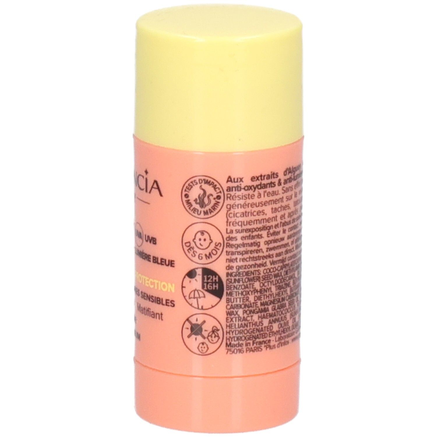 Stick solaire GARANCIA, avec bouchon jaune et corps rose. Inscription: SPF 50+, 12H 16H, DES 6 MOIS, résiste à l'eau.
