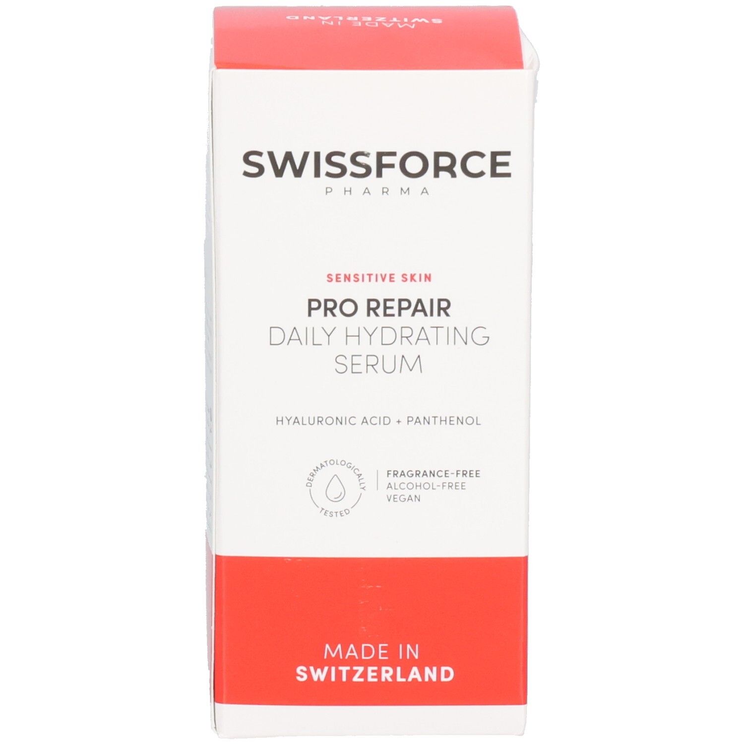 Boîte blanche et rouge de sérum. Inscription: SWISSFORCE Pharma, PRO REPAIR, Daily Hydrating Serum. Fabriqué en Suisse. Vegan.