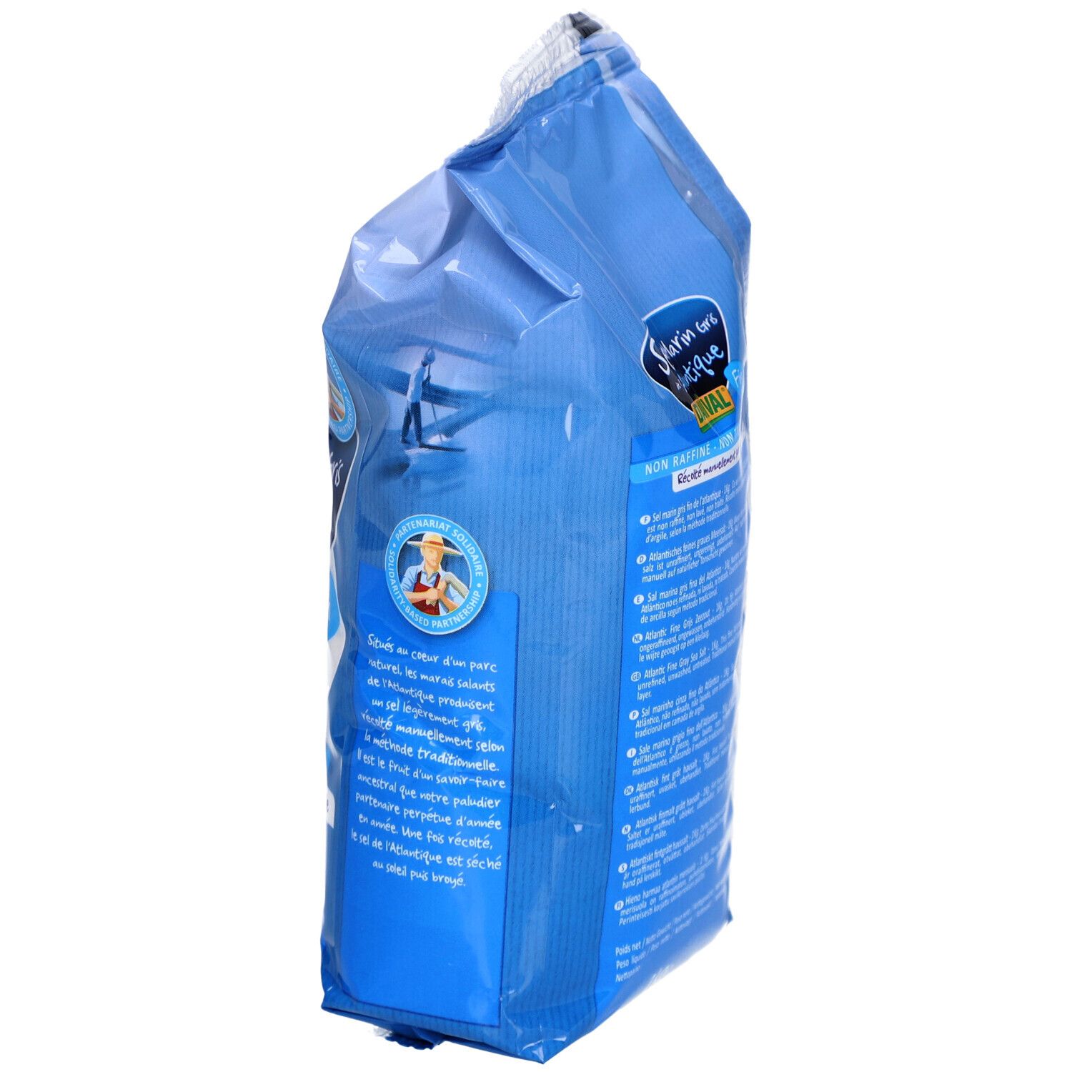 Vue latérale du sachet de sel. Inscription : Sel Marin gris de l'Atlantique, DANIVAL. Emballage bleu avec texte.