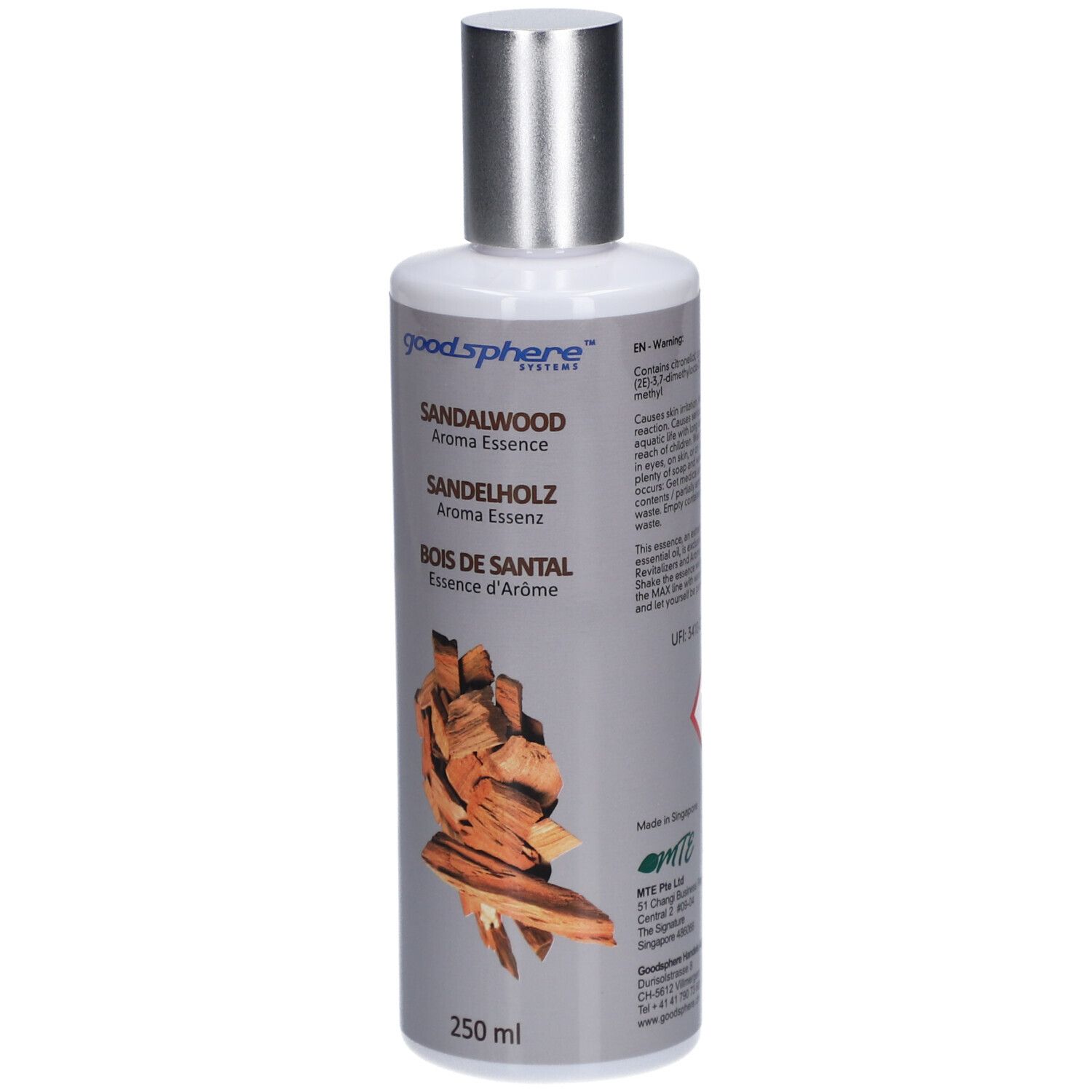 Flacon avec bouchon argenté. Inscription: Sandalwood Aroma Essence. Illustration de morceaux de bois. 250 ml.