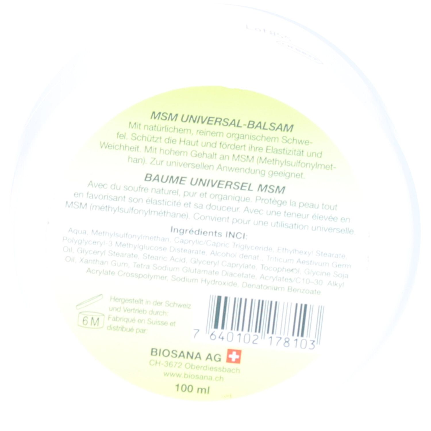 Pot blanc avec texte sur étiquette verte. Texte: MSM Baume Universel. Ingrédients. Code-barres. Marque: biosana. Volume: 100 ml.