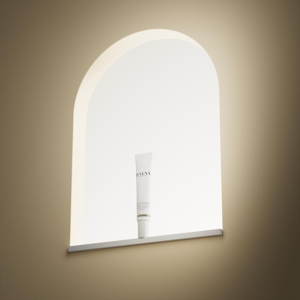 Tube blanc dans une niche éclairée. Inscription: JUVENA.