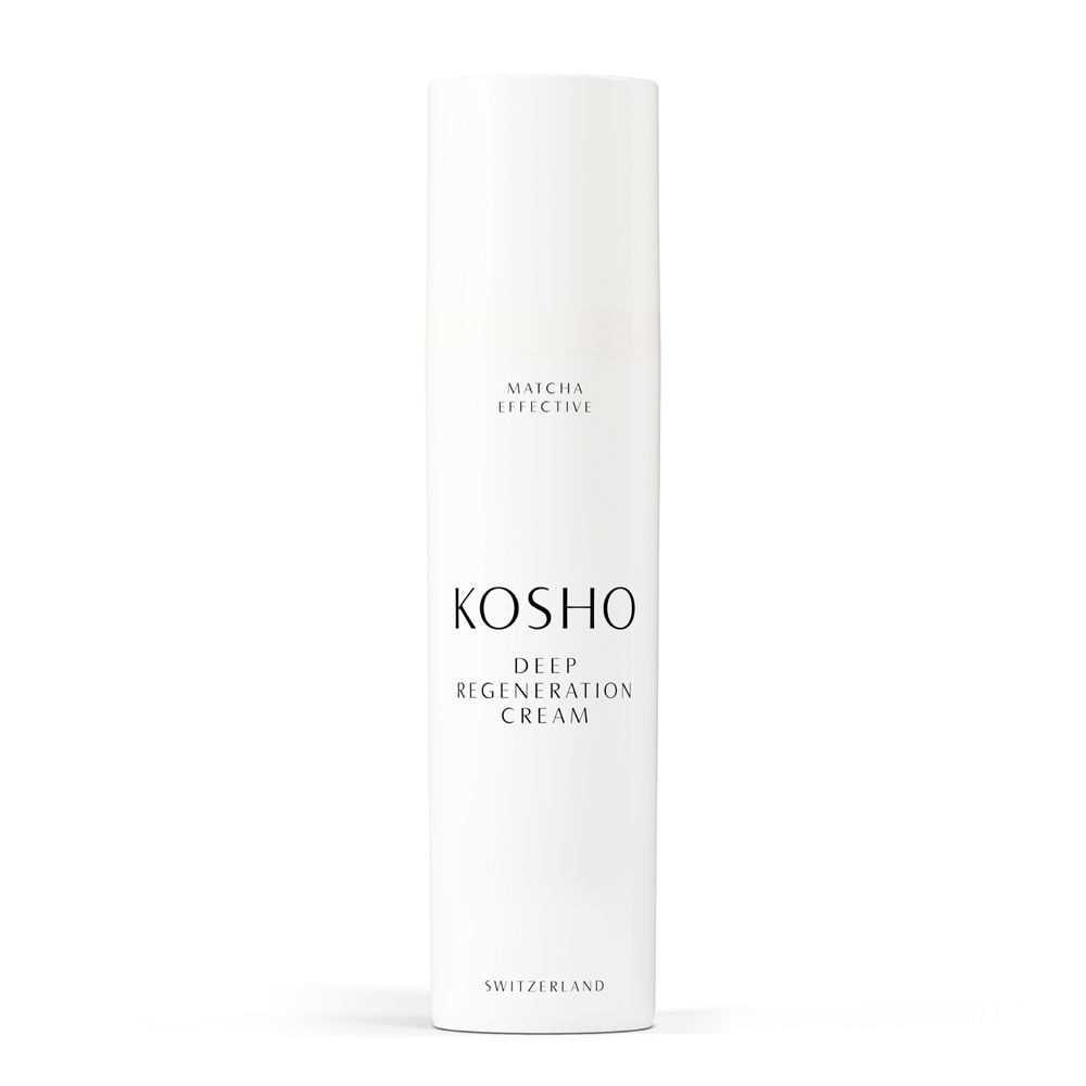 Flacon de crème KOSHO Deep Regeneration Cream, blanc. Inscription Matcha Effective. Fabriqué en Suisse.