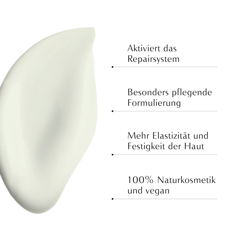 Texture de crème avec texte : active le système de réparation, formule nourrissante, plus d'élasticité, 100% naturel.