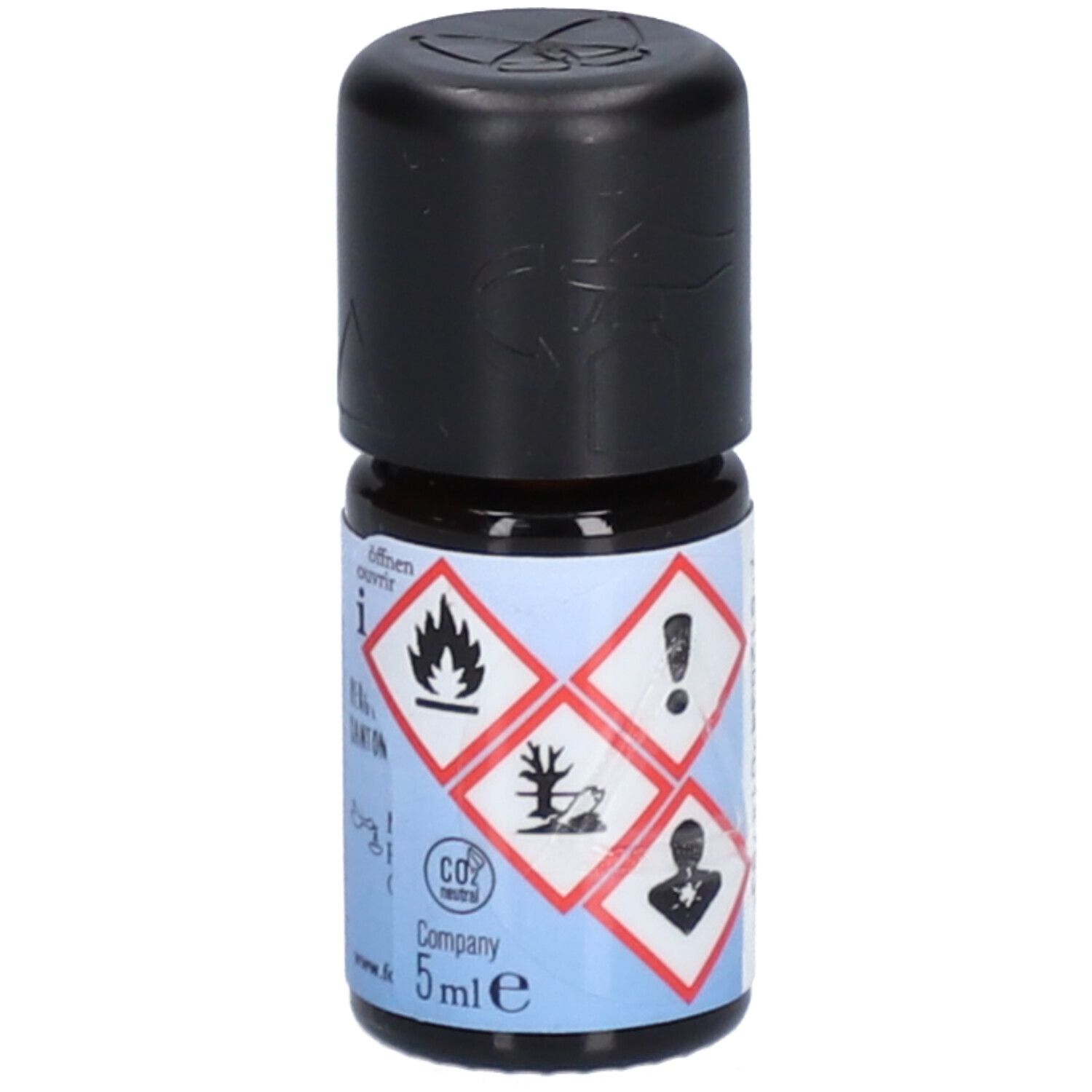 Petite bouteille en verre brun avec bouchon noir. Étiquette avec symboles de danger et texte. 5 ml.