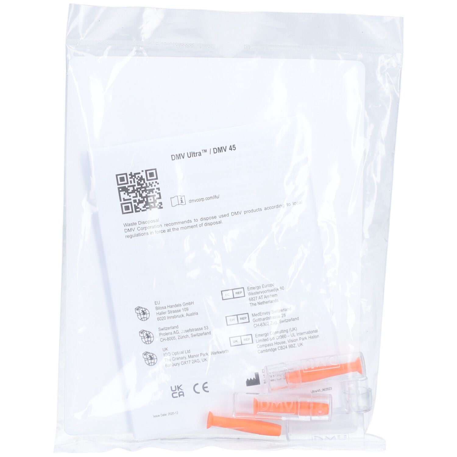 Emballage transparent avec applicateurs DMV Ultra. Contient des instructions et trois applicateurs orange.