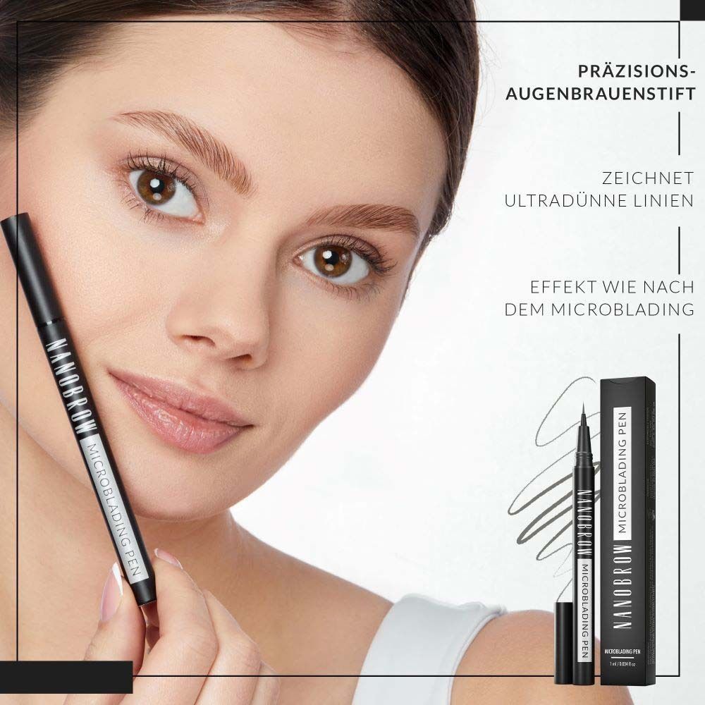 Femme tenant un stylo noir. Inscription : NANOBROW MICROBLADING PEN. Emballage en arrière-plan.