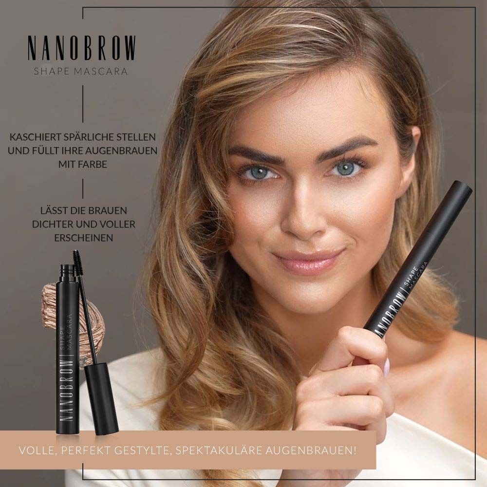 Femme avec mascara et emballage. NANOBROW Shape Mascara est écrit sur le mascara. Texte: Sourcils parfaits et stylisés!