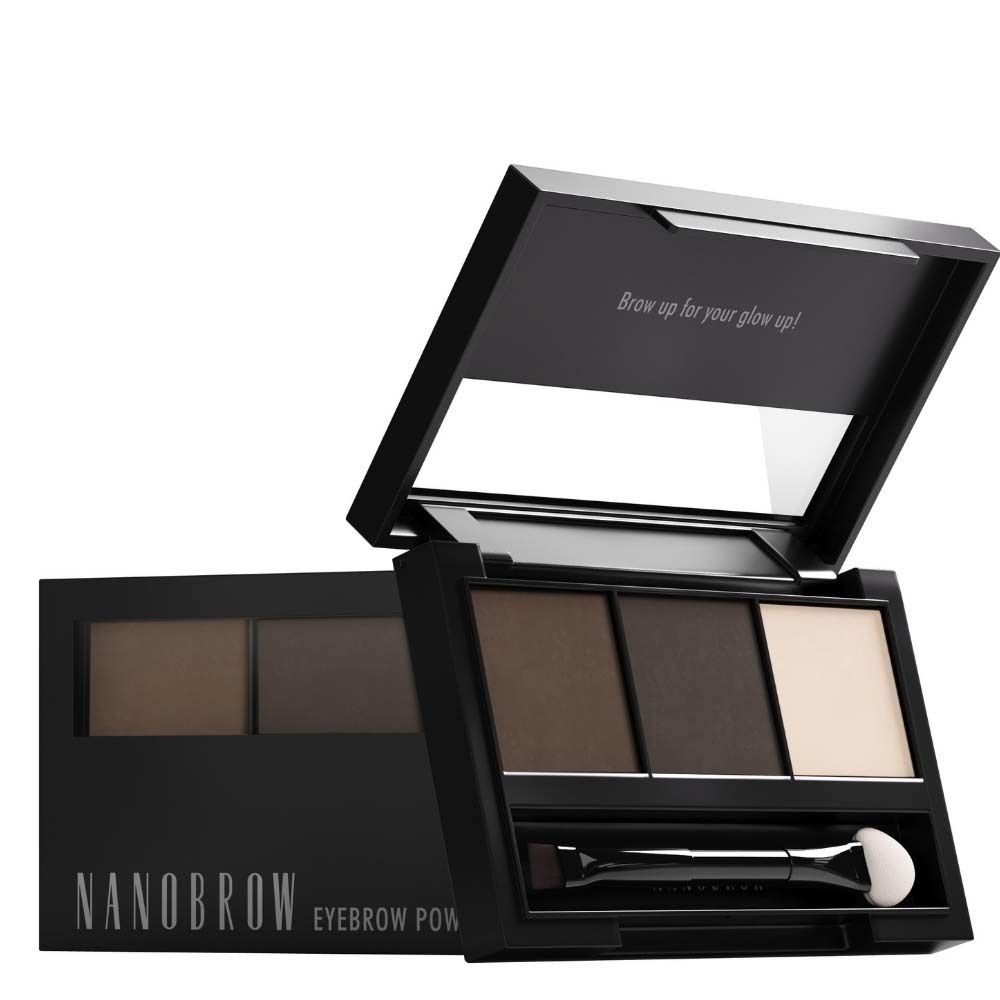 Kit de poudre à sourcils NANOBROW noir. Contient trois teintes et un pinceau. Couvercle avec miroir.