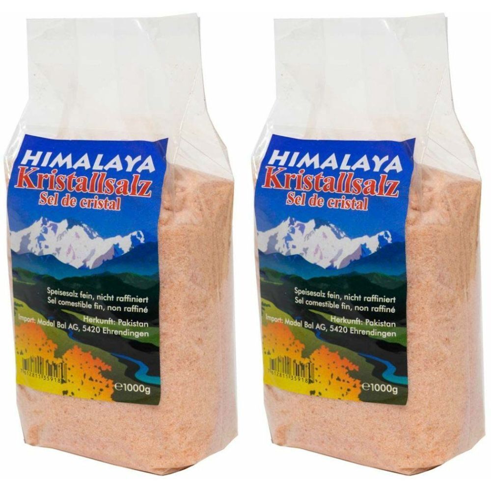 Deux paquets de sel de cristal de l'Himalaya. Étiquettes bleues avec nom du produit et montagnes. Contenu : sel rose. Poids : 1000g.