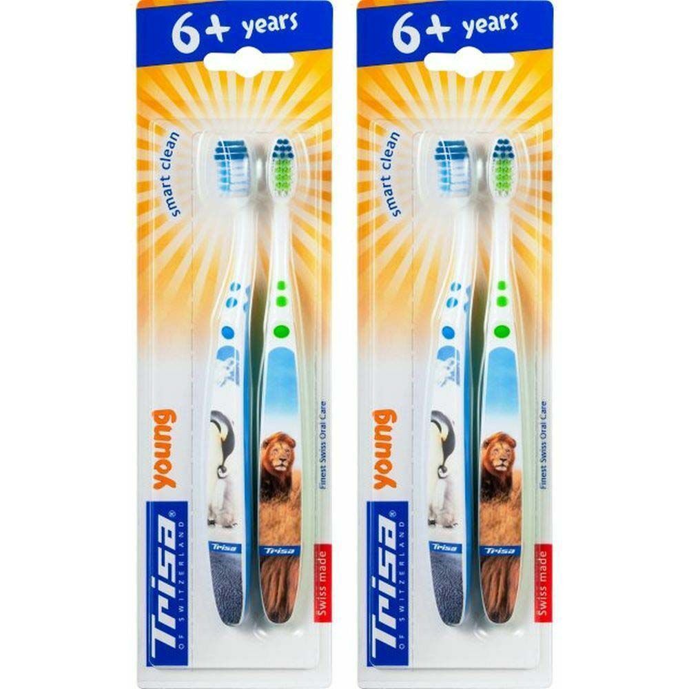 Deux brosses à dents pour enfants dans un emballage blister. Manches blancs avec des animaux, soies bleues et vertes. Emballage avec indication d'âge 6+.