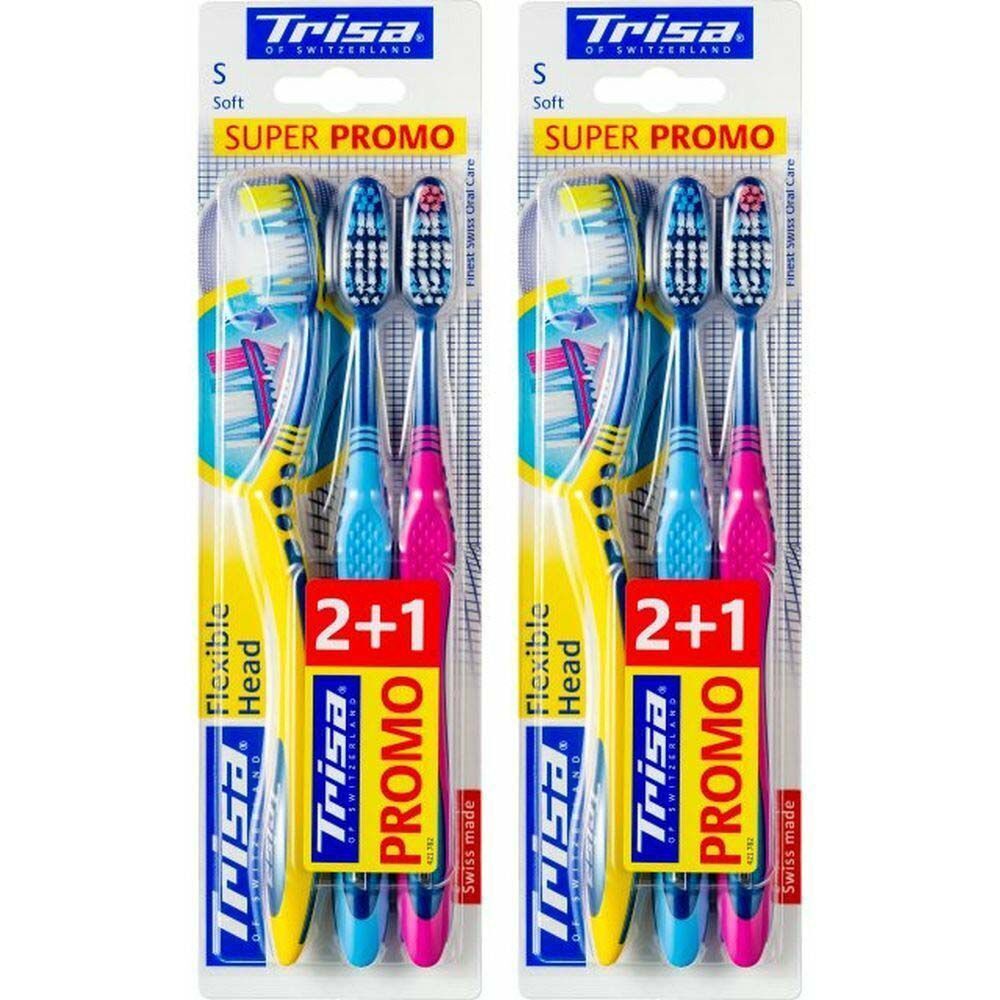 Deux paquets de brosses à dents. Chaque paquet contient trois brosses à dents. Manches bleus, jaunes et roses. Inscription "2+1 Promo" et "Trisa".