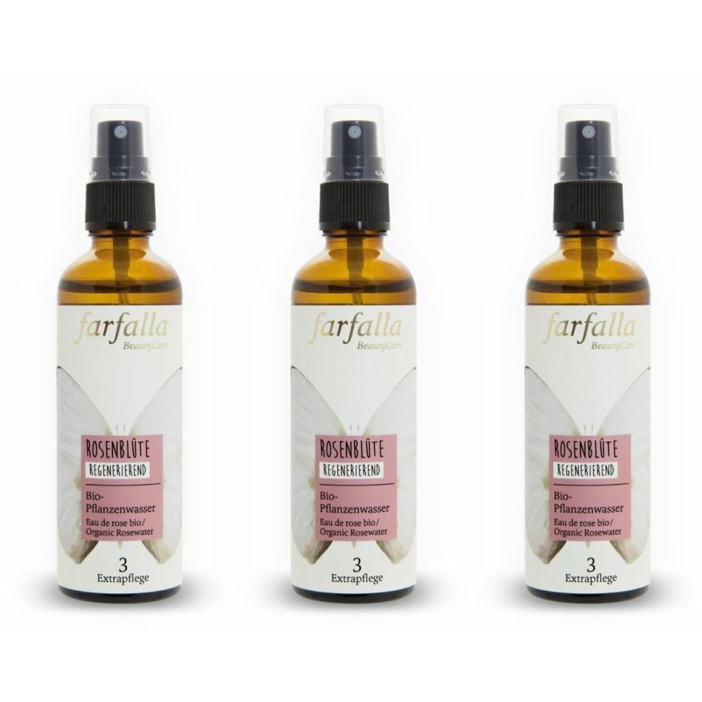 Trois flacons avec vaporisateur. Inscription : farfalla, Rosenblüte, Bio-Pflanzenwasser. Flacons en verre brun avec vaporisateur noir et étiquette blanche.