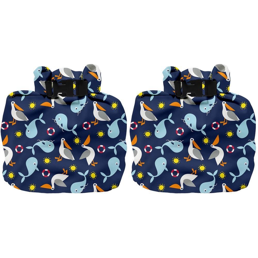Deux sacs humides bleus avec motif nautique. Baleines, mouettes, soleils et bouées de sauvetage. Fermeture noire.