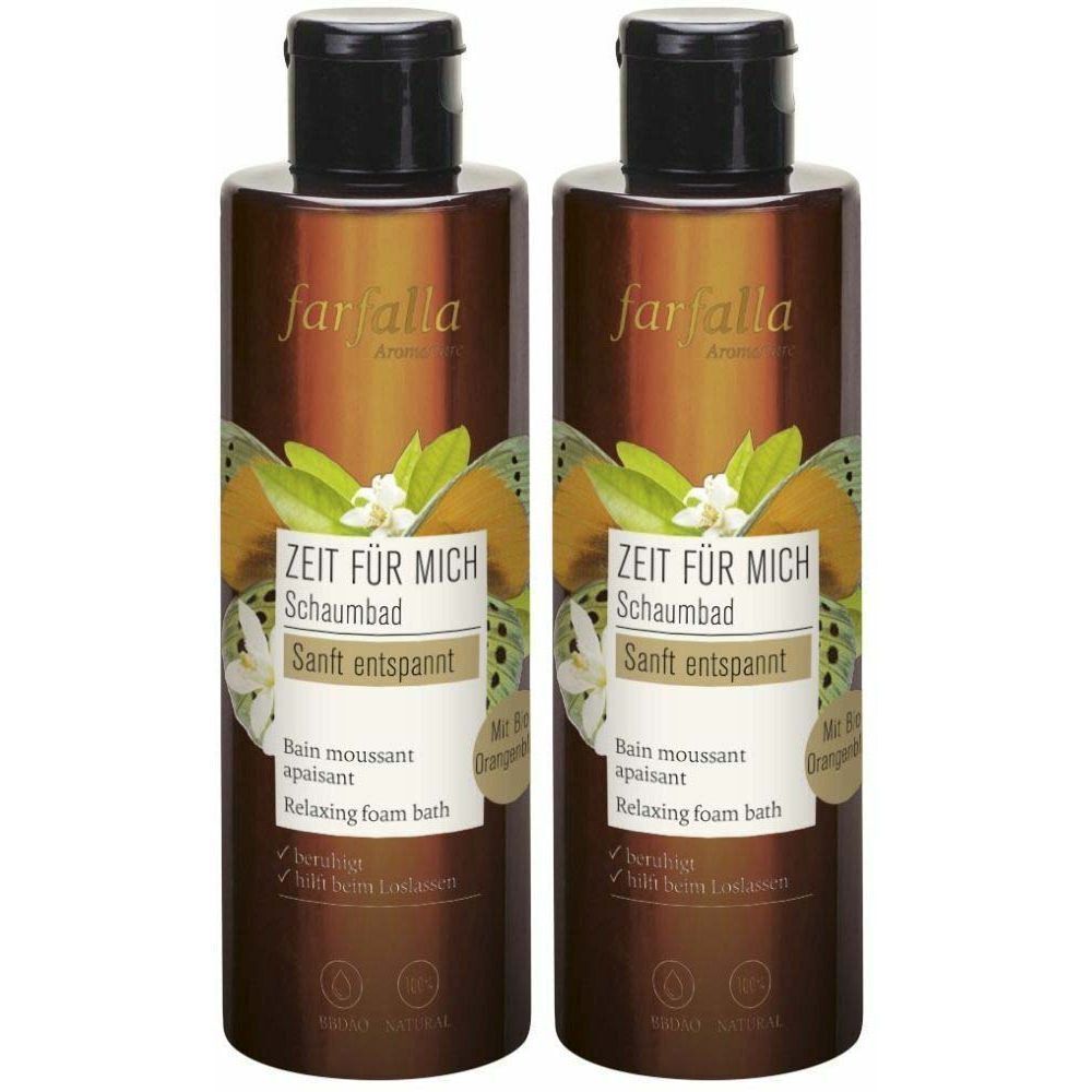 Deux flacons bruns avec bouchons noirs. Inscription : farfalla, ZEIT FÜR MICH Schaumbad, Sanft entspannt. Design floral.