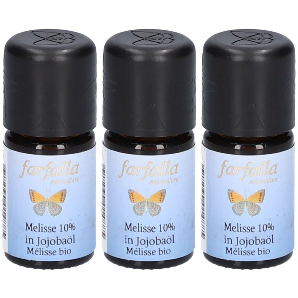 Trois petites bouteilles en verre brun avec des bouchons noirs. Les étiquettes indiquent "farfalla" et "Melisse 10% in Jojobaöl".