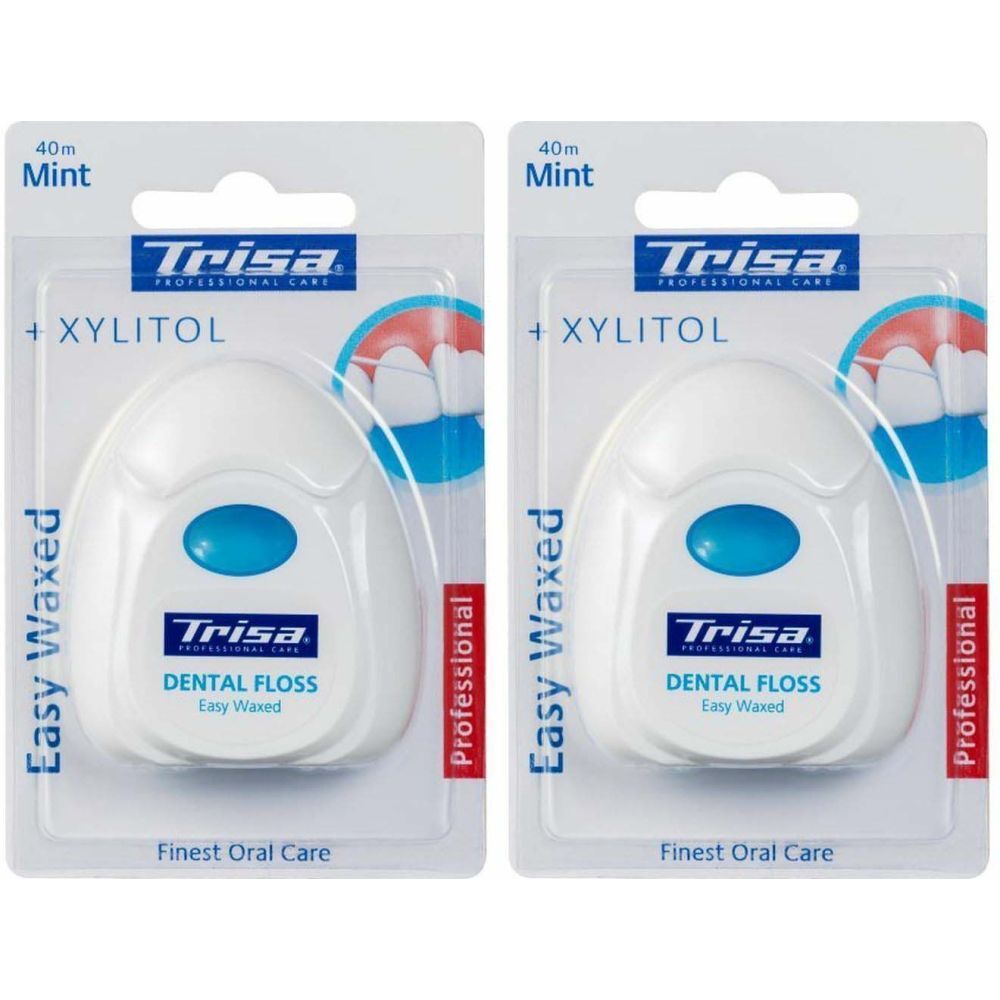 Deux paquets de fil dentaire. Boîtiers blancs avec bouton bleu. Inscription : Trisa, Dental Floss, Easy Waxed, Xylitol, 40m Mint.