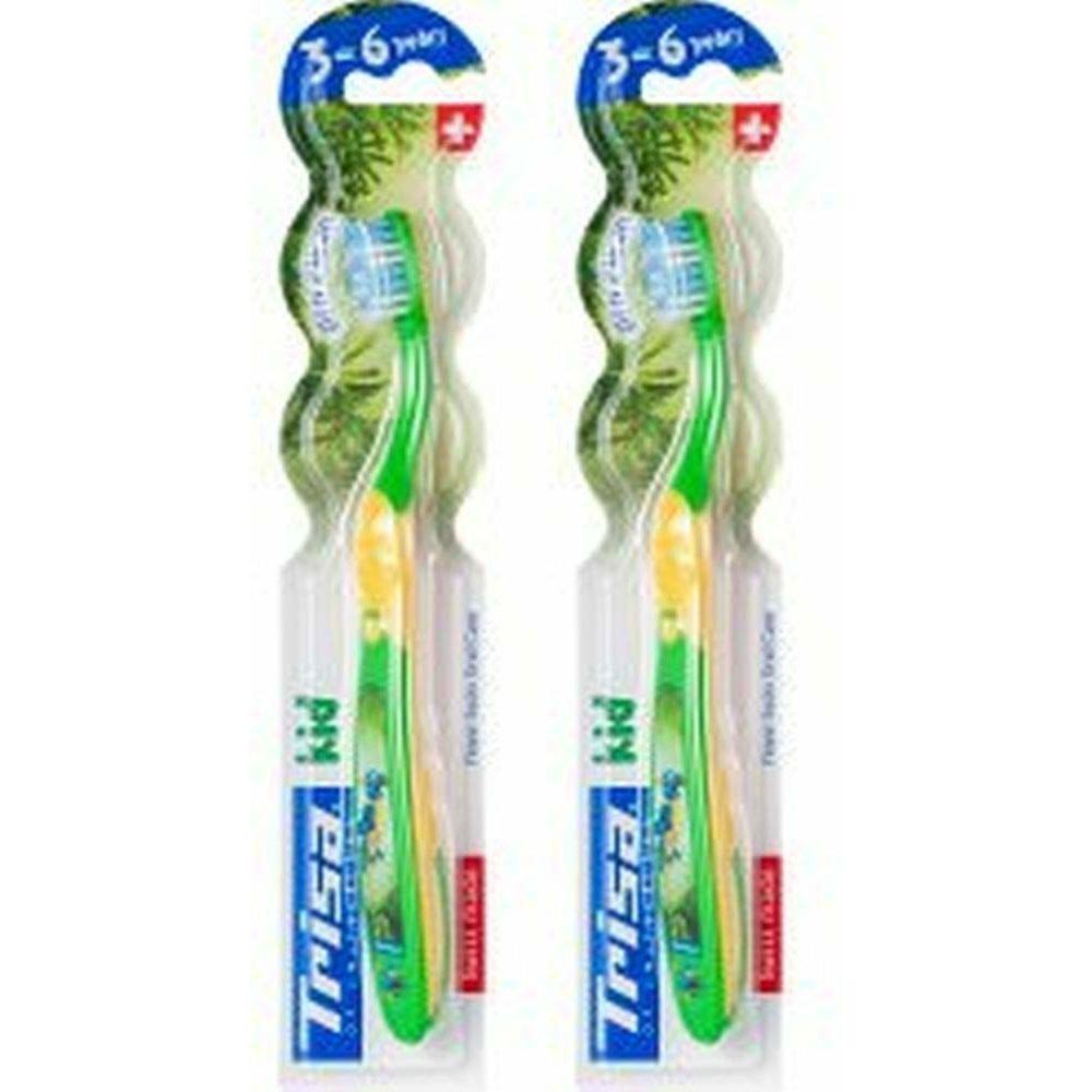 Deux brosses à dents pour enfants vertes et jaunes dans leur emballage. L'emballage indique "3-6 ans" et "Trisa kid".