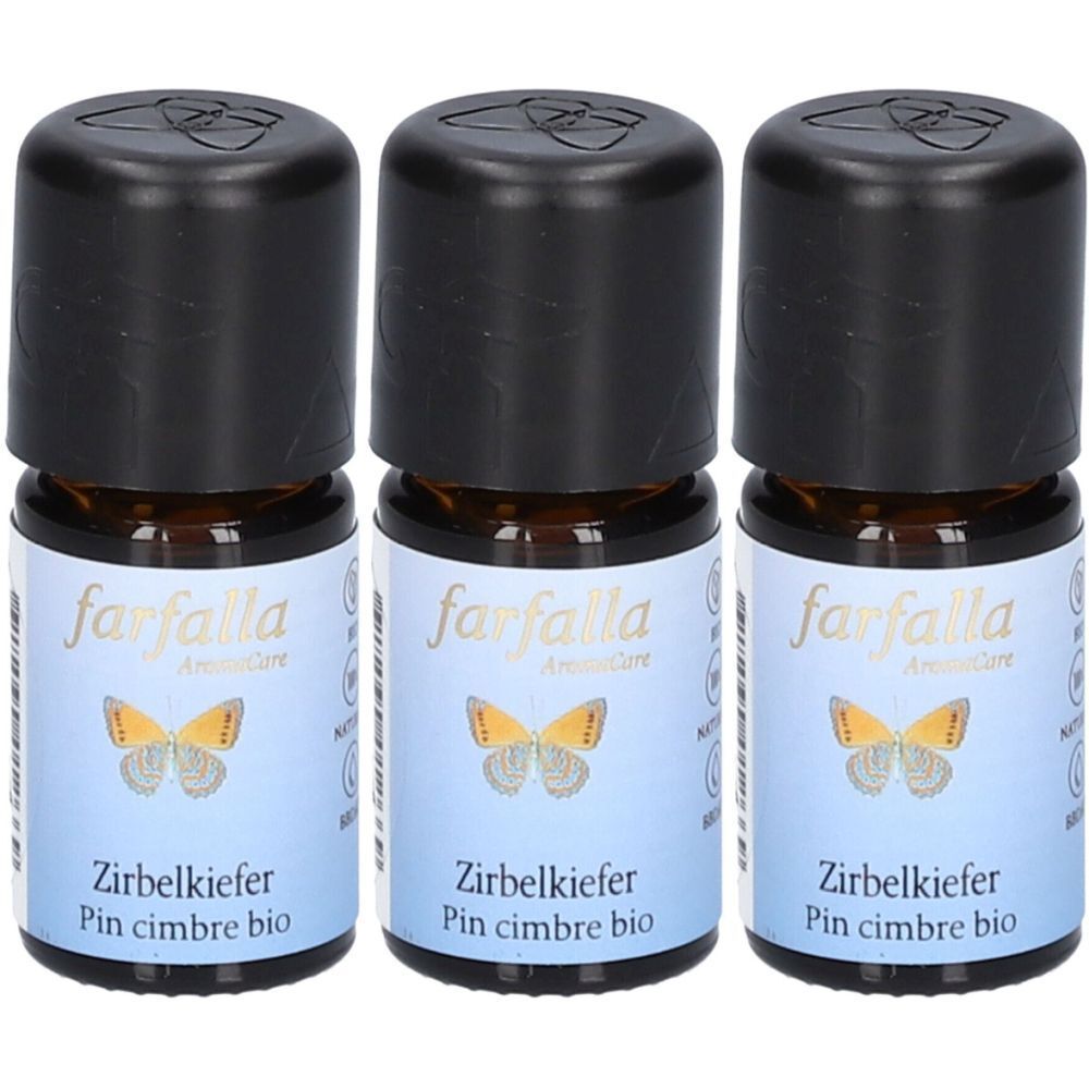 Trois petites bouteilles en verre brun avec des bouchons noirs. Les étiquettes indiquent "farfalla" et "Zirbelkiefer".