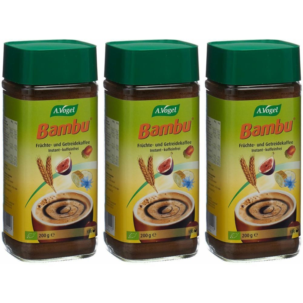 Trois pots de café instantané A. Vogel Bambu. Couvercles verts, étiquettes jaune-vertes avec nom du produit et illustrations de fruits et céréales.