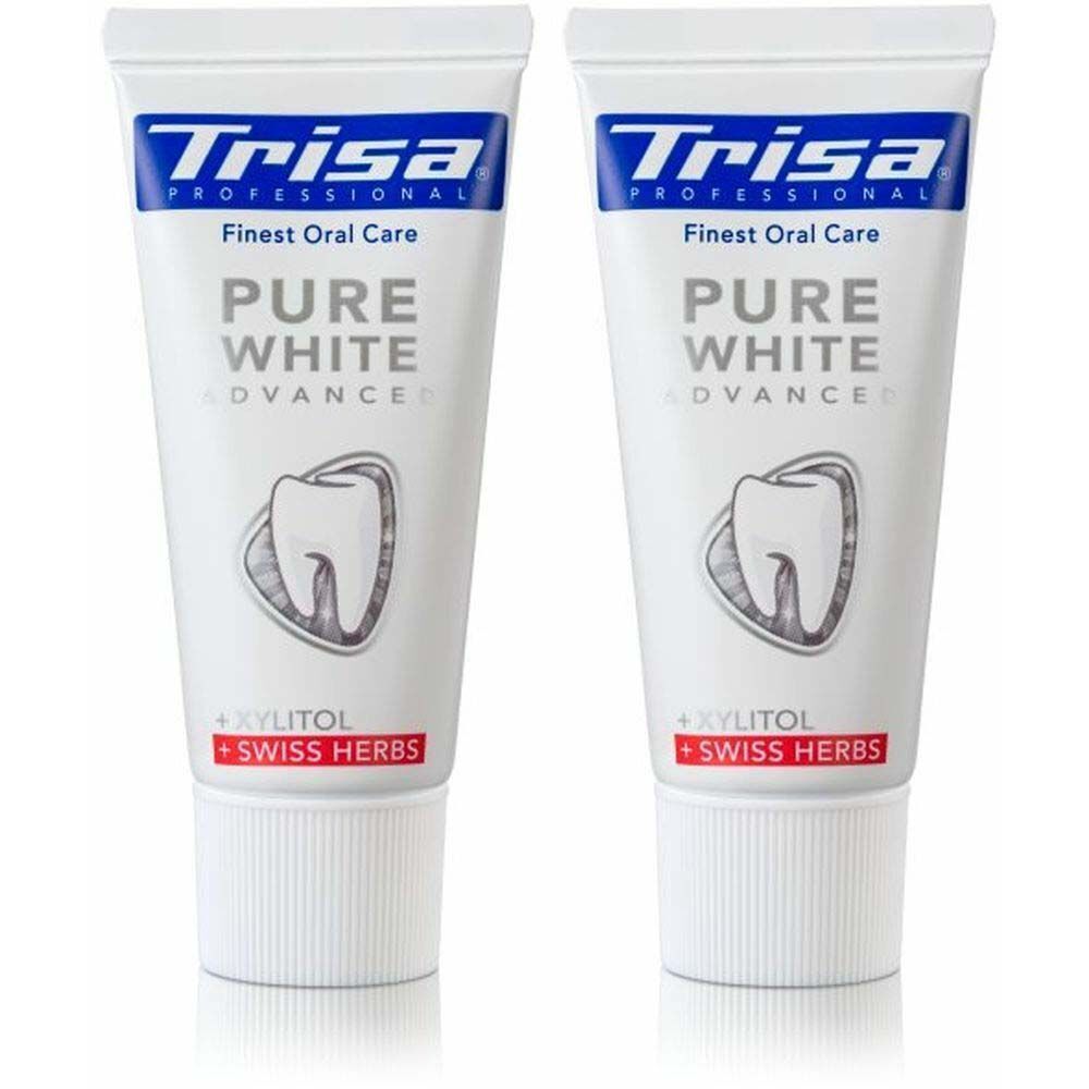 Deux tubes de dentifrice. Inscription: Trisa, Pure White, Swiss Herbs. Tubes blancs avec texte bleu et rouge.