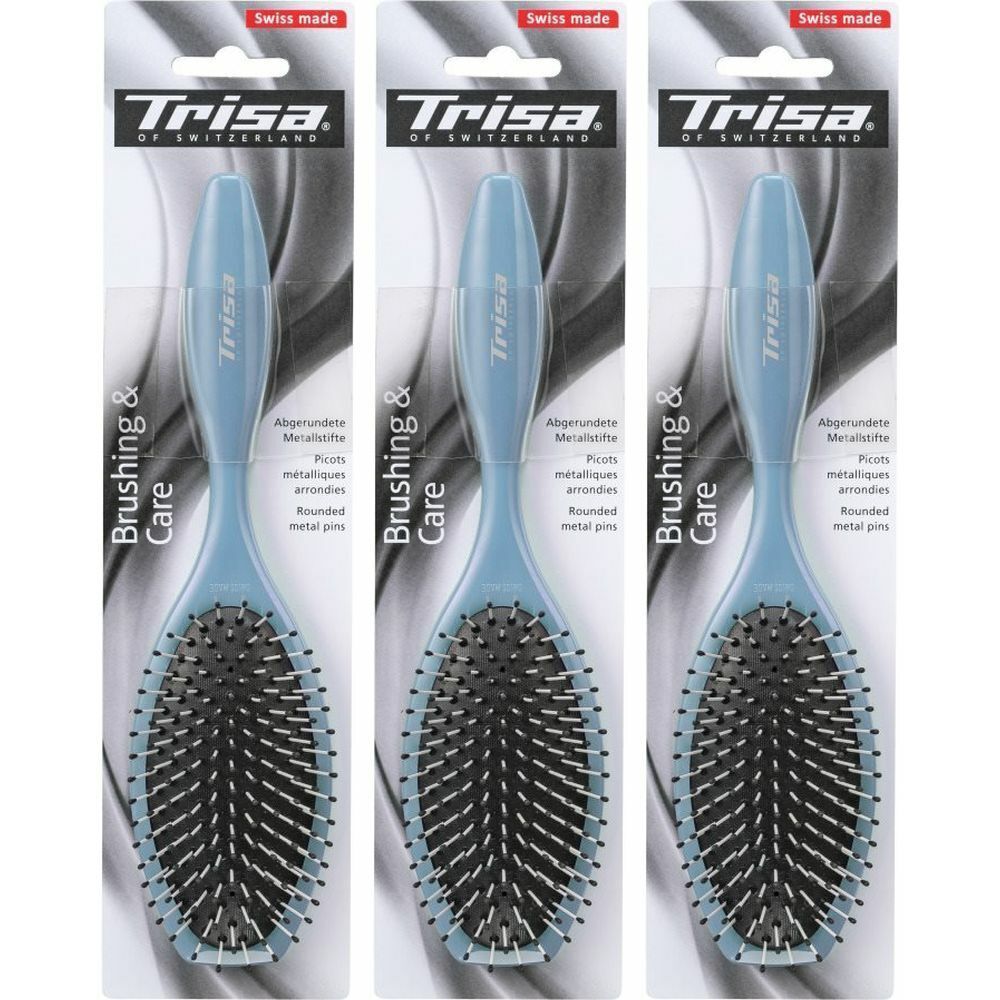 Trois brosses à cheveux emballées. Brosses bleu clair avec poils noirs et picots métalliques. Marque : Trisa. Inscription : Brushing & Care.