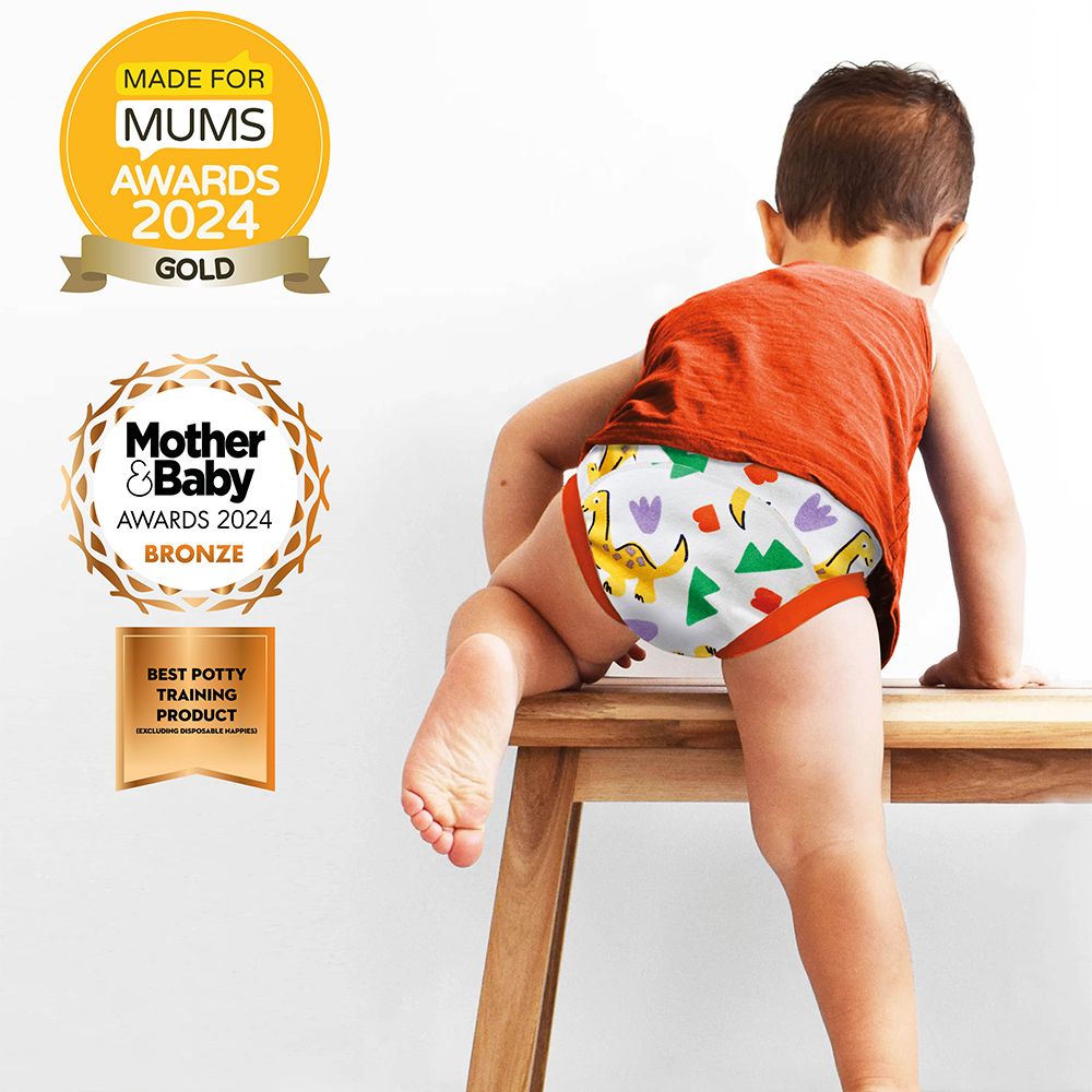 Enfant avec culotte d'apprentissage. Récompenses : Made for Mums Awards 2024 Or, Mother & Baby Awards 2024 Bronze.