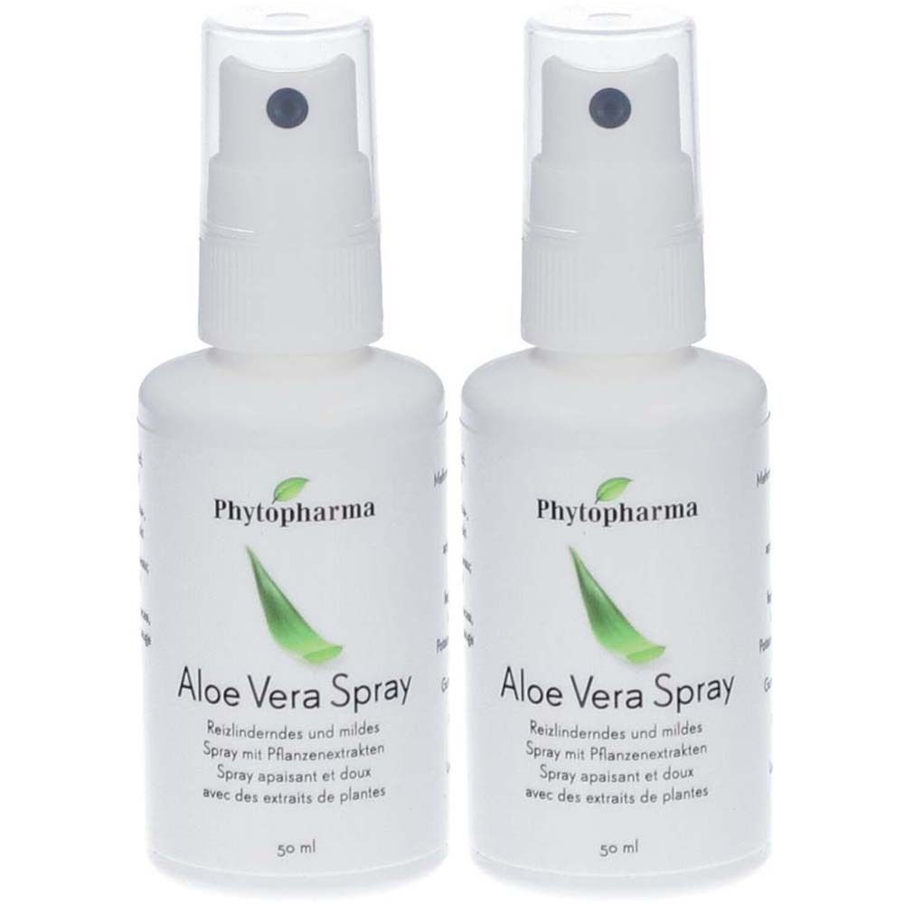 Deux flacons spray blancs avec "Phytopharma Aloe Vera Spray". Texte en allemand et français. Contient 50 ml.
