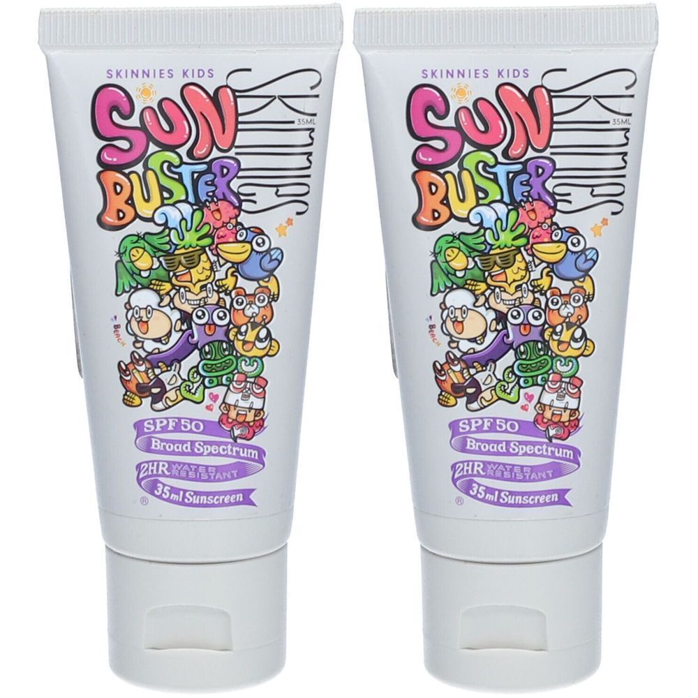 Deux tubes de crème solaire. Inscription : SKINNIES KIDS SUN BUSTER SPF 50. Avec des personnages de dessins animés colorés. 35ml.