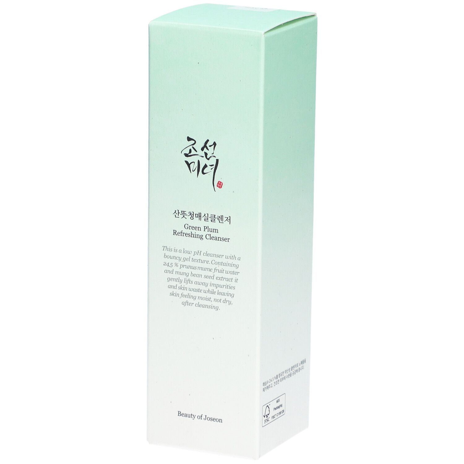 Emballage vert clair. Texte coréen et anglais. "Green Plum Refreshing Cleanser" est lisible. Marque: Beauty of Joseon.