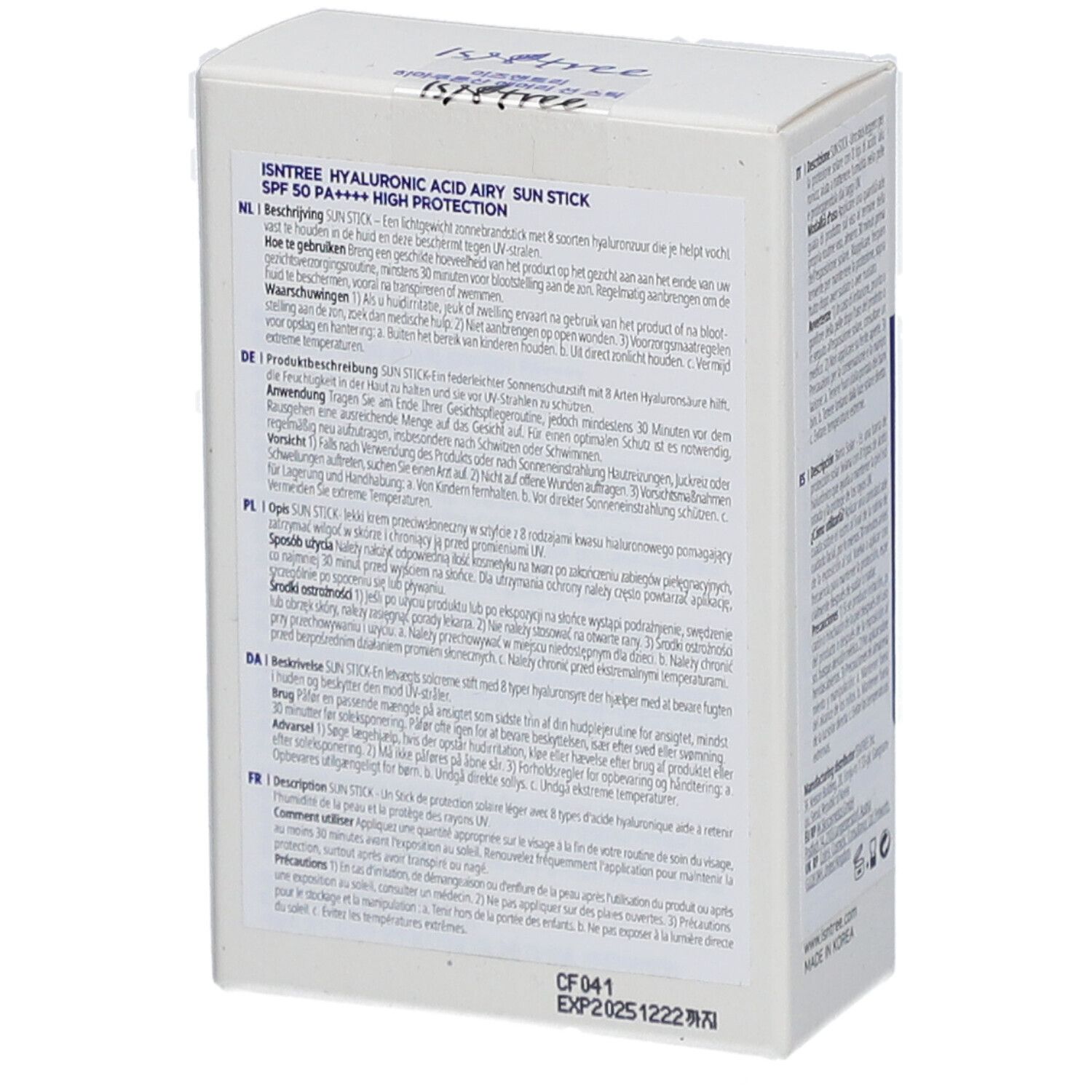 Emballage blanc avec texte et autocollant bleu. Texte: Hyaluronic Acid Airy Sun Stick SPF50+ PA++++. Marque: Isntree. Emballage produit.