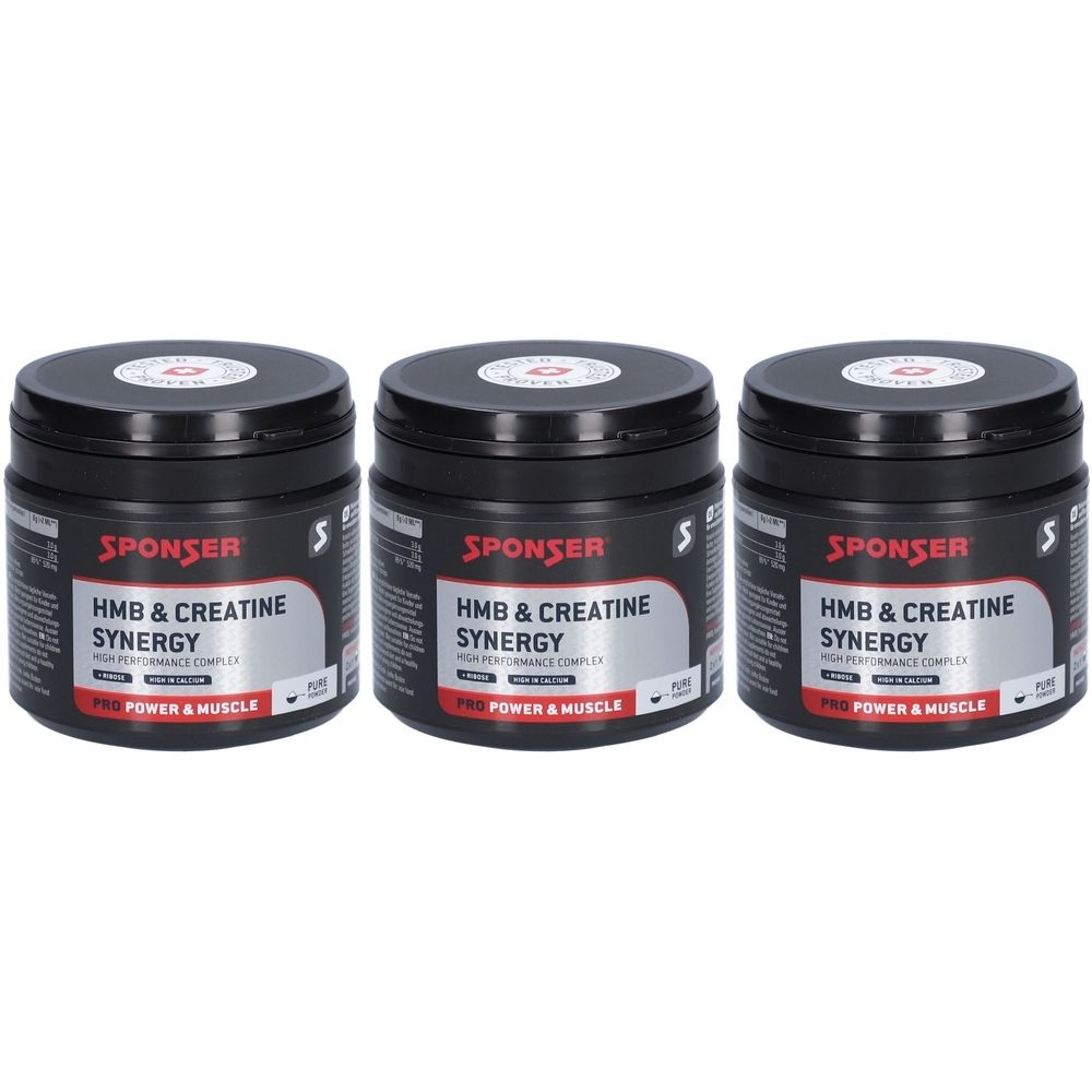 Trois pots noirs avec couvercles. Chaque pot porte l'inscription "SPONSER HMB & CREATINE SYNERGY".