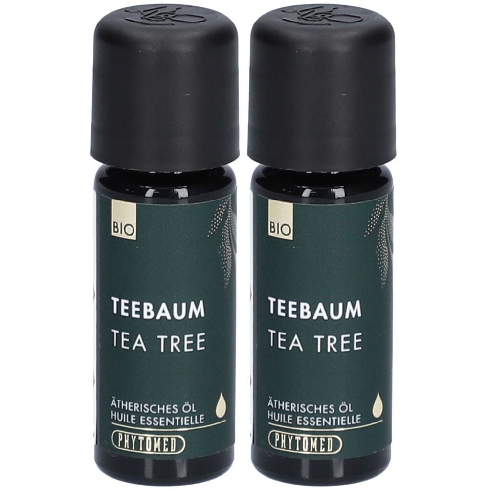 Deux flacons avec bouchons noirs. Inscription: Teebaum, Tea Tree, Huile essentielle, BIO. Marque: PHYTOMED.