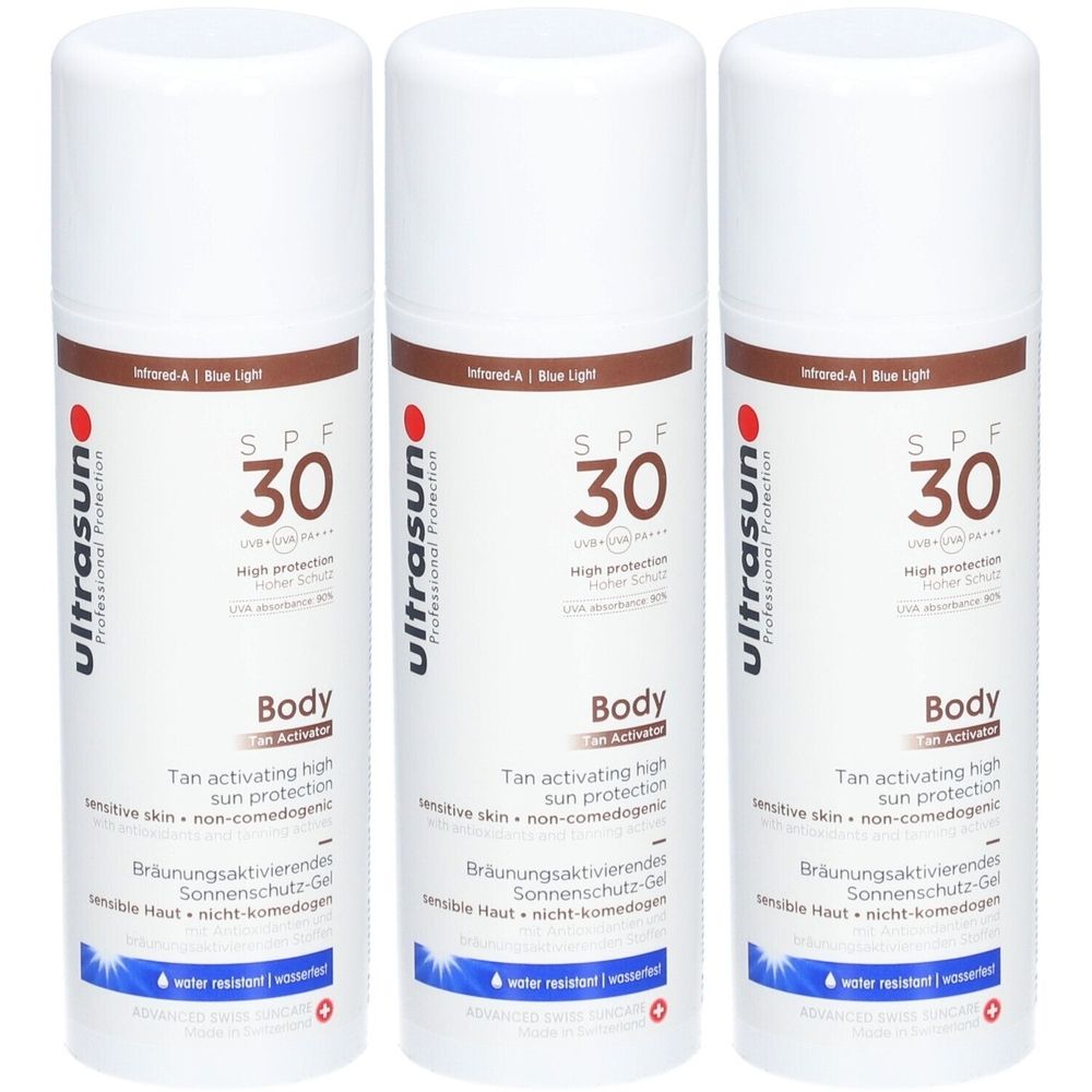 Trois flacons spray blancs avec bande marron. Inscription: SPF 30, Body, Tan Activator, ultrasun. Résistant à l'eau.