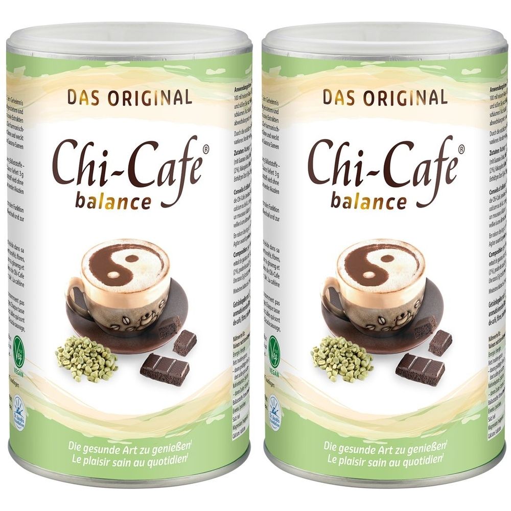 Deux boîtes de Chi-Cafe balance. Inscription: Das Original. Image d'une tasse de café avec le symbole Yin-Yang. Emballage vert et blanc.