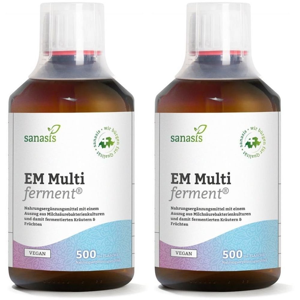 Deux flacons avec étiquette blanche. Inscription: EM Multi ferment®. Vegan. 500 ml. Logo: sanasis. Complément alimentaire avec bactéries lactiques.