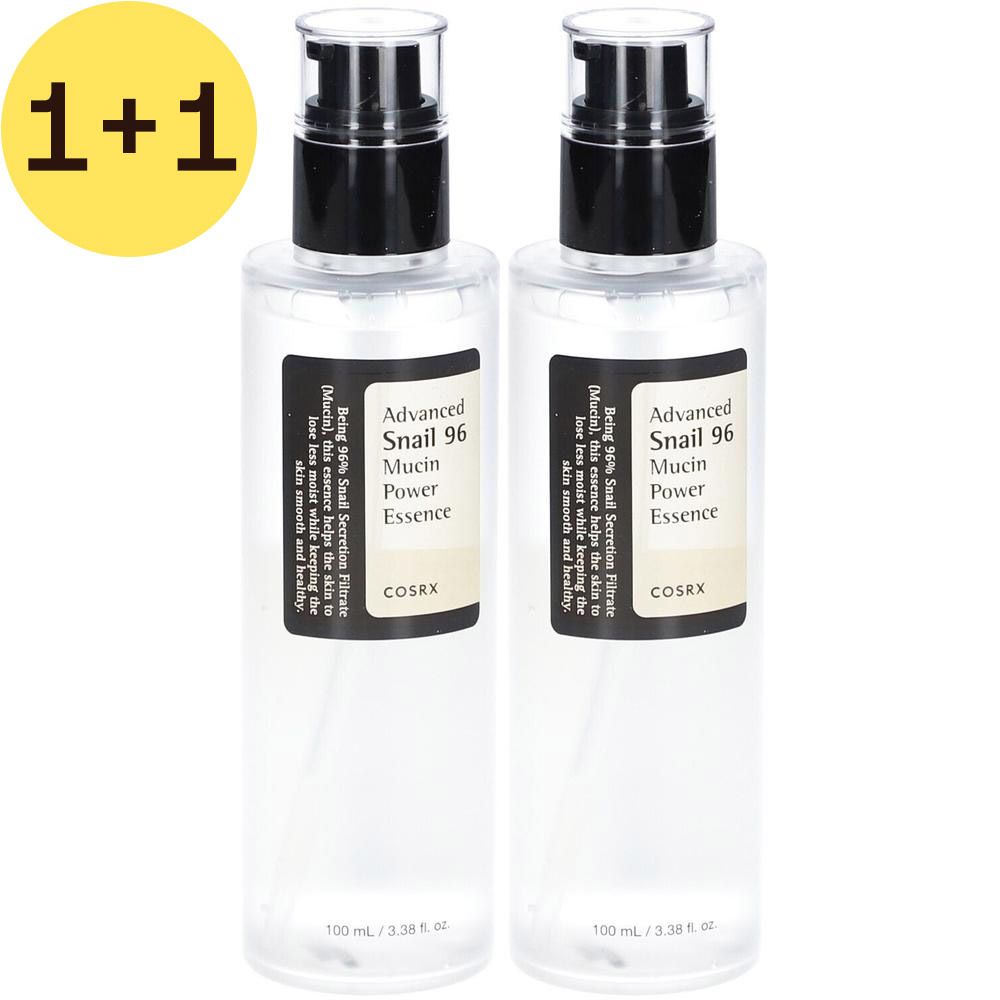 Deux flacons transparents avec pompes noires. Étiquettes avec "Advanced Snail 96 Mucin Power Essence" et "COSRX".
