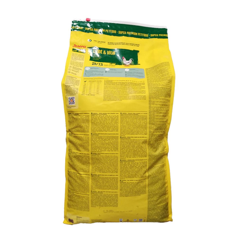 Dos d'un sac de nourriture pour chiens Josera "Light & Vital" avec tableau nutritionnel et guide d'alimentation.