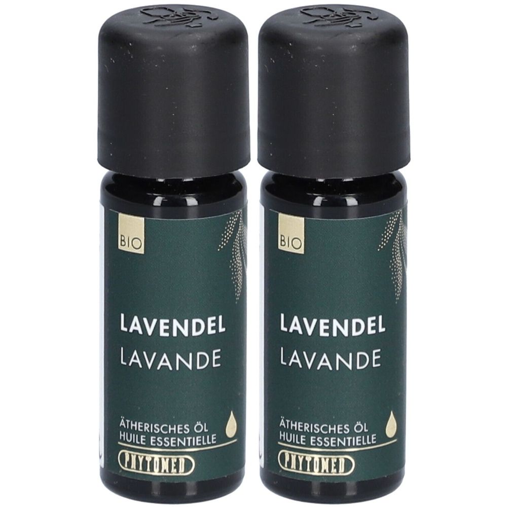 Deux petites bouteilles avec bouchon noir. Les étiquettes indiquent "Lavande" et "Huile essentielle". Le logo est visible.