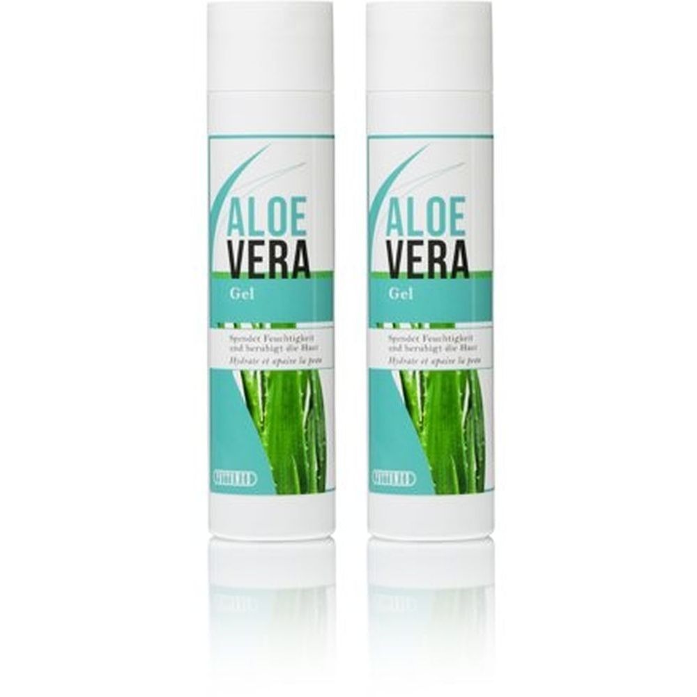 Deux flacons blancs avec des accents verts et bleus. Inscription : Aloe Vera Gel. Illustration de feuilles d'aloe vera.