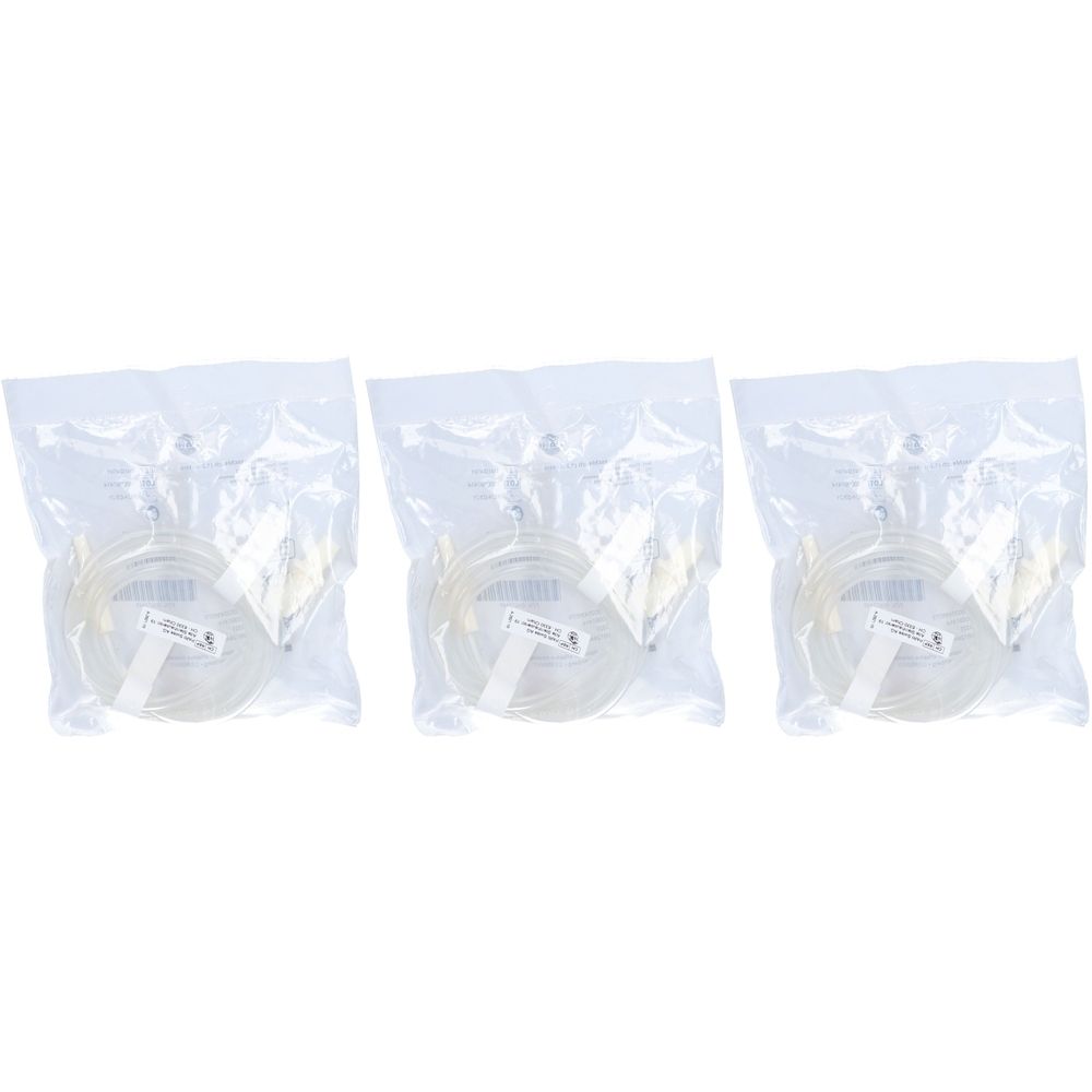 Trois tuyaux transparents dans des emballages en plastique. Chaque emballage contient un tuyau enroulé avec une étiquette.