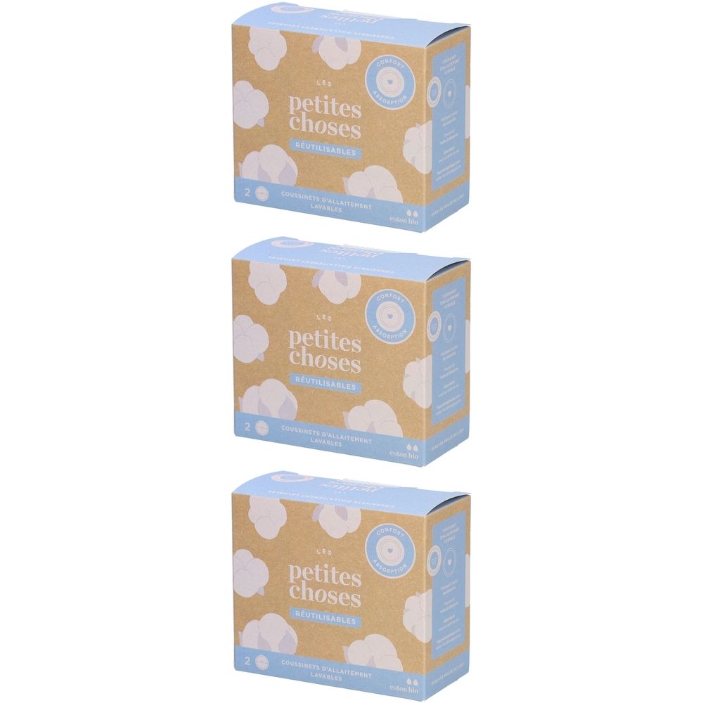 Trois boîtes de produit. Chaque boîte porte l'inscription "les petites choses". Les boîtes sont beiges avec des éléments bleus.