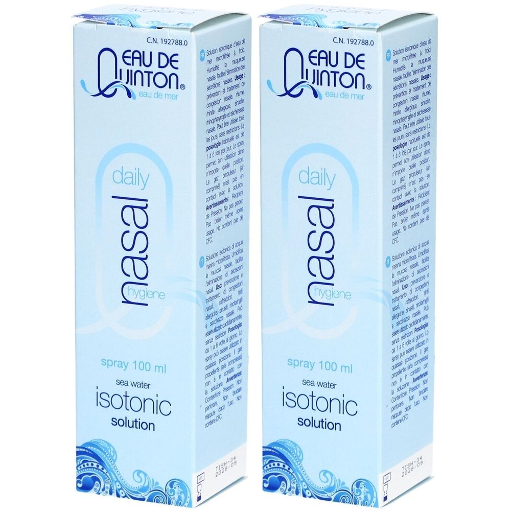 Deux boîtes de spray nasal. Inscription: EAU DE QUINTON, daily nasal hygiene, solution isotonique. Emballage bleu et blanc.