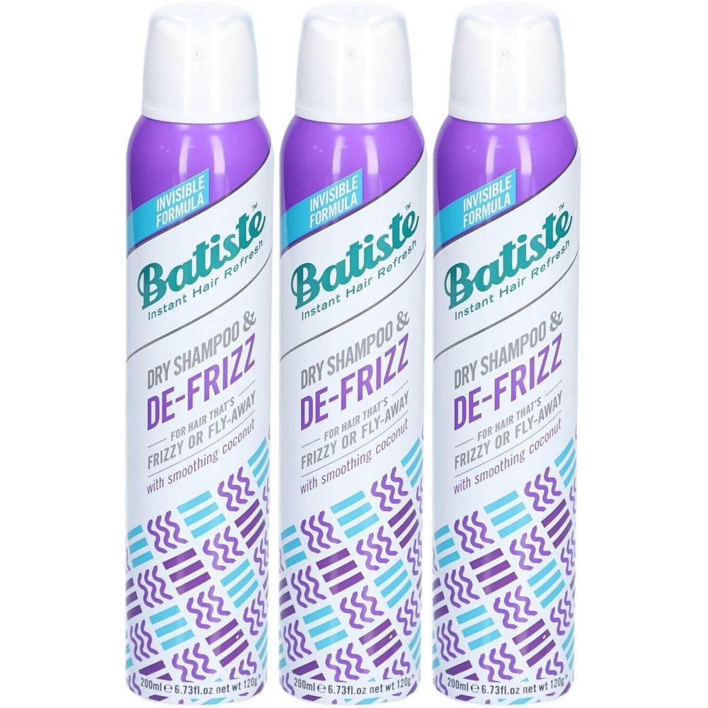 Trois flacons de shampooing sec Batiste De-Frizz. Bouchons violets, étiquettes blanches et bleues. Pour cheveux frisottés ou rebelles.