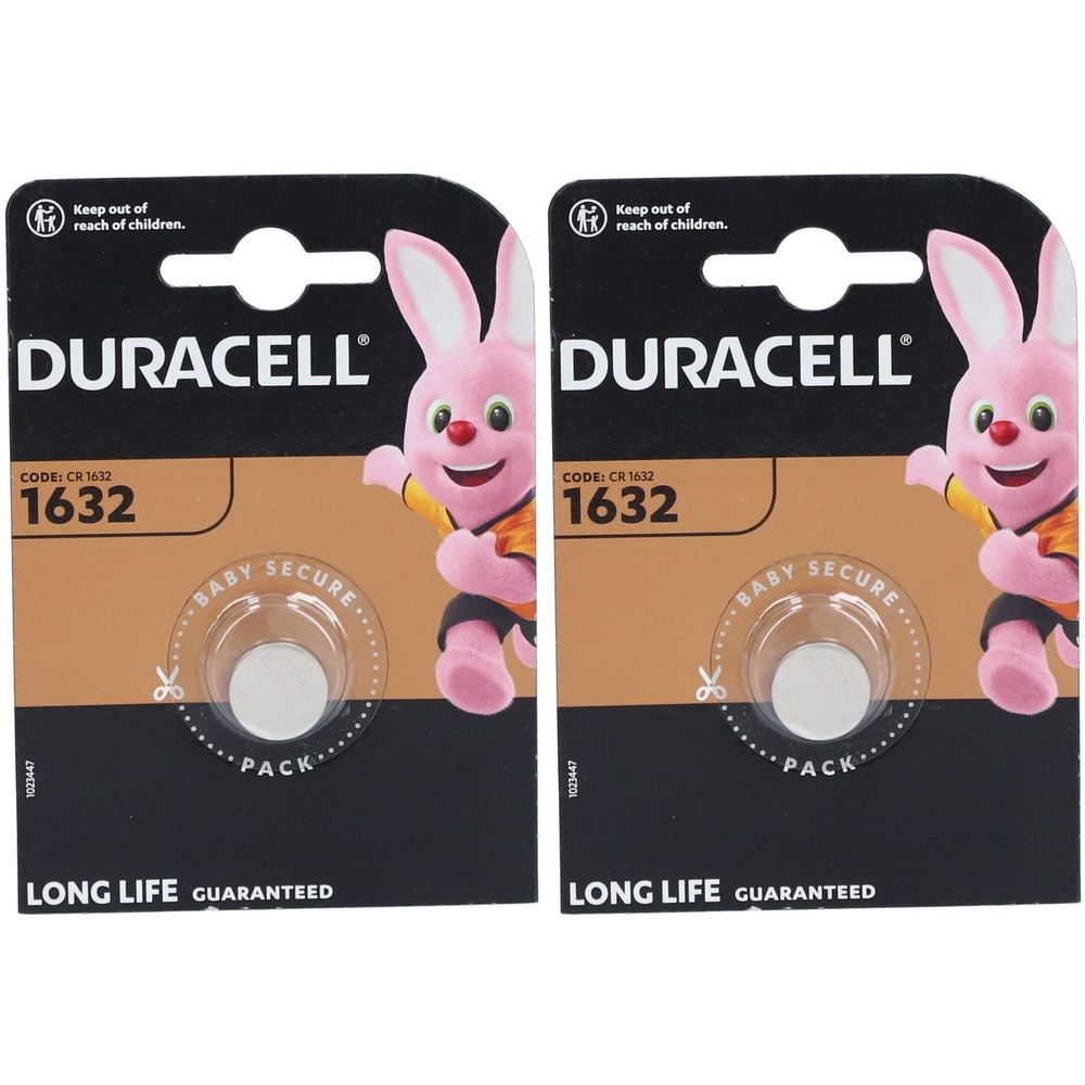Deux paquets de piles Duracell. Chaque paquet affiche une pile CR 1632, un lapin rose et l'inscription "BABY SECURE PACK".