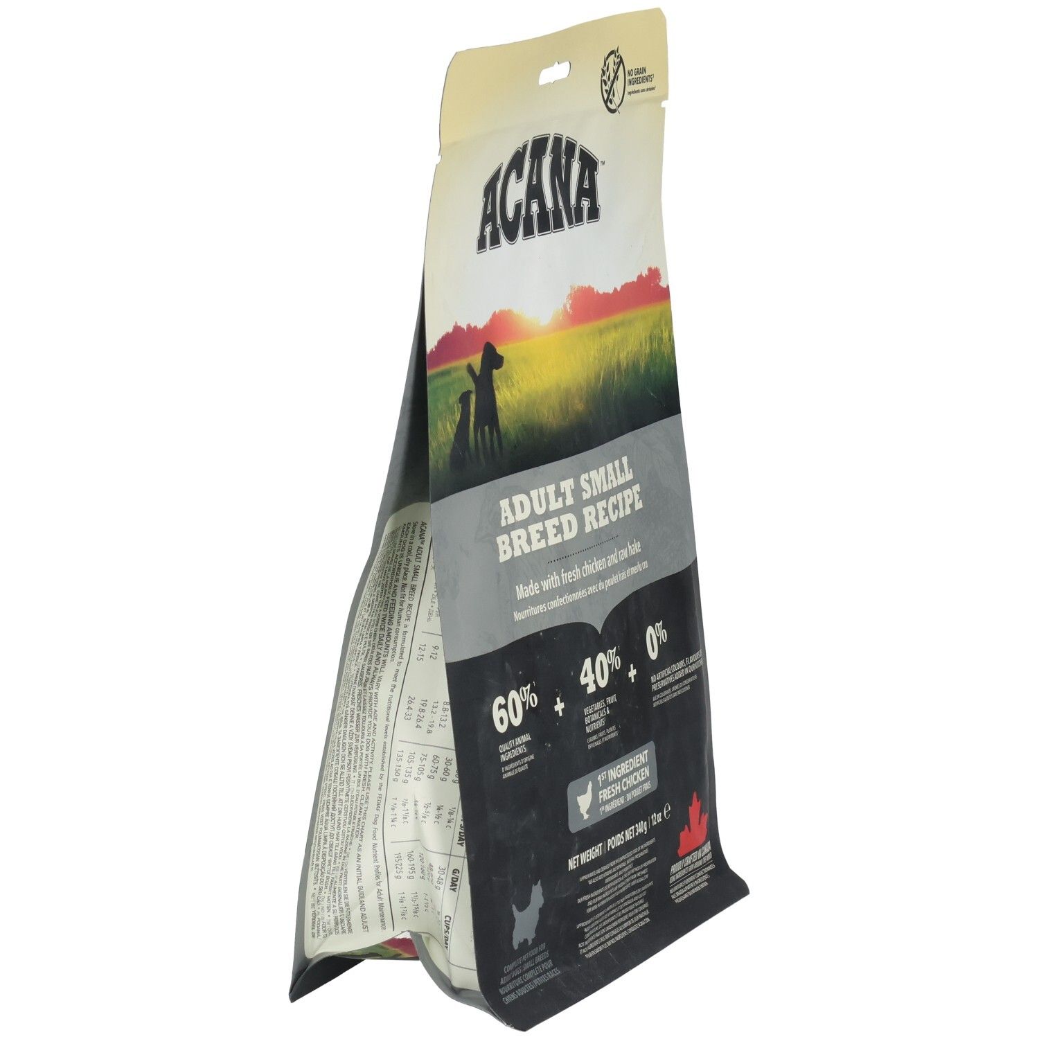 Sac ACANA DOG ADULT SMALL. Inscription: ADULT SMALL BREED RECIPE. 60% + 40% + 0%. Poulet frais. Poids net 340g.