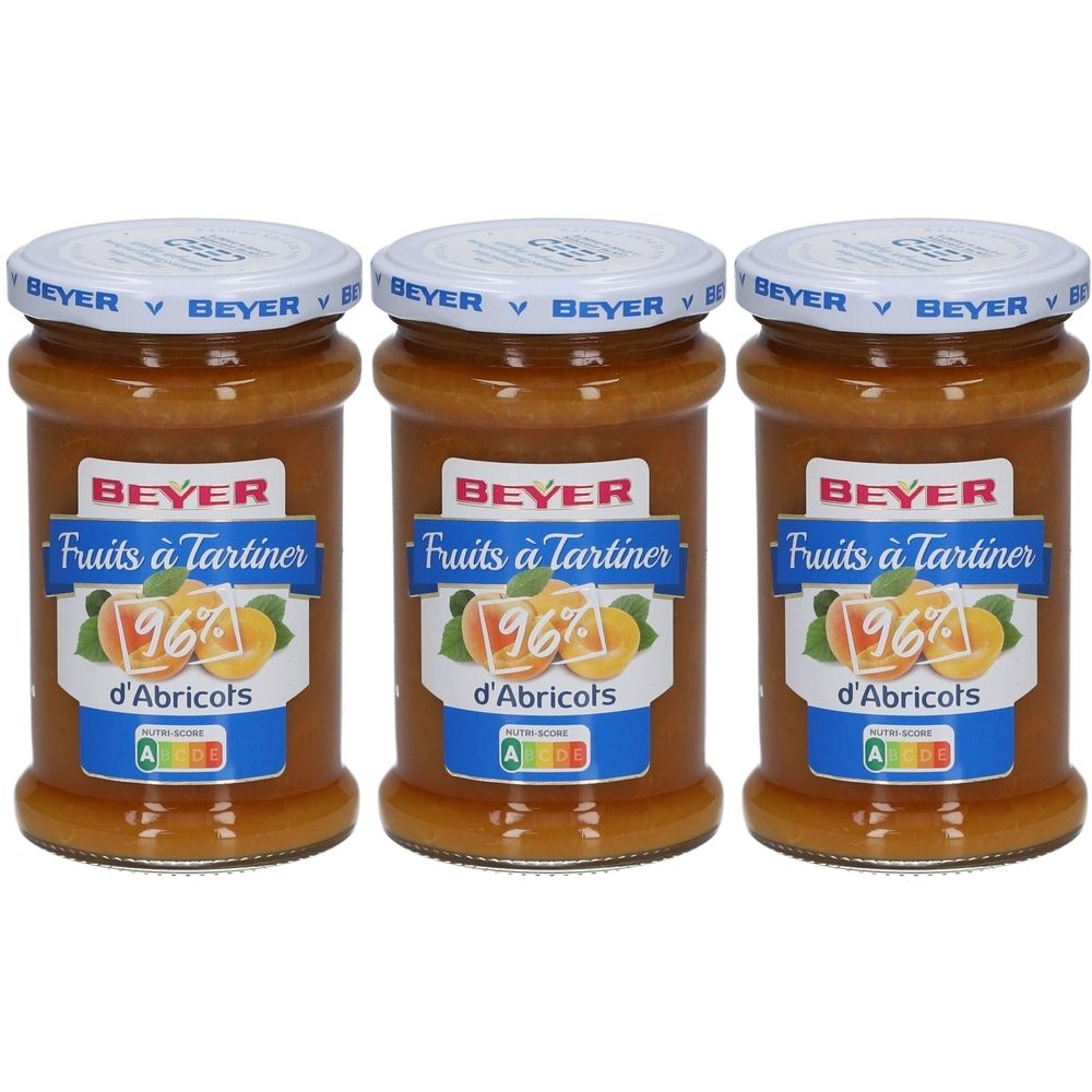 Trois pots de confiture d'abricots. Inscription : Beyer, Fruits à Tartiner, 96% d'Abricots. Couvercles avec logo Beyer.