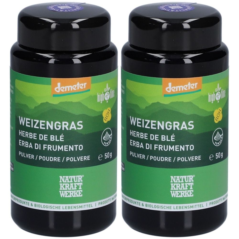 Deux boîtes noires avec étiquette verte. Inscription : Weizengras, logo Demeter, Naturkraftwerke. Poudre. 50g.
